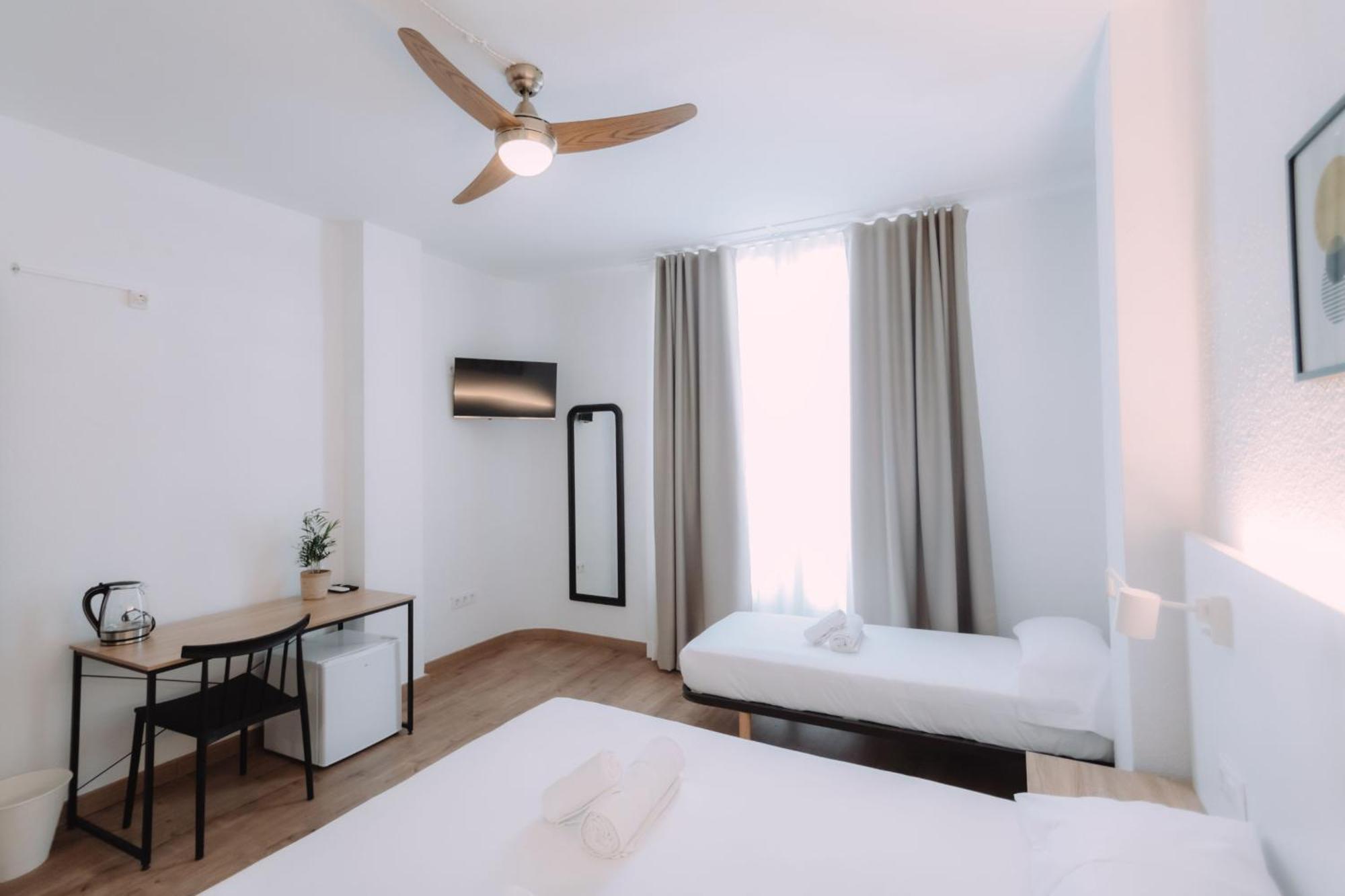 Triple Room Private External Bathroom