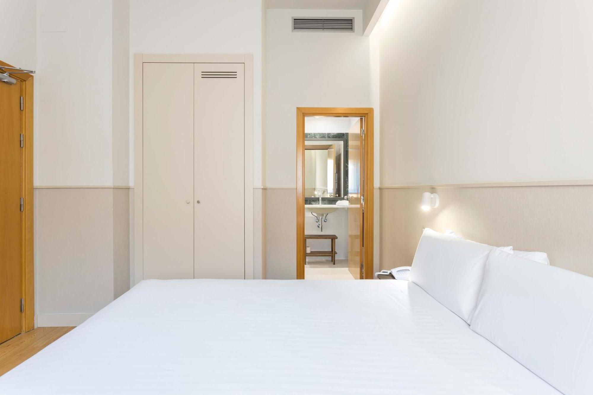Single Room,1534129984:JPEG