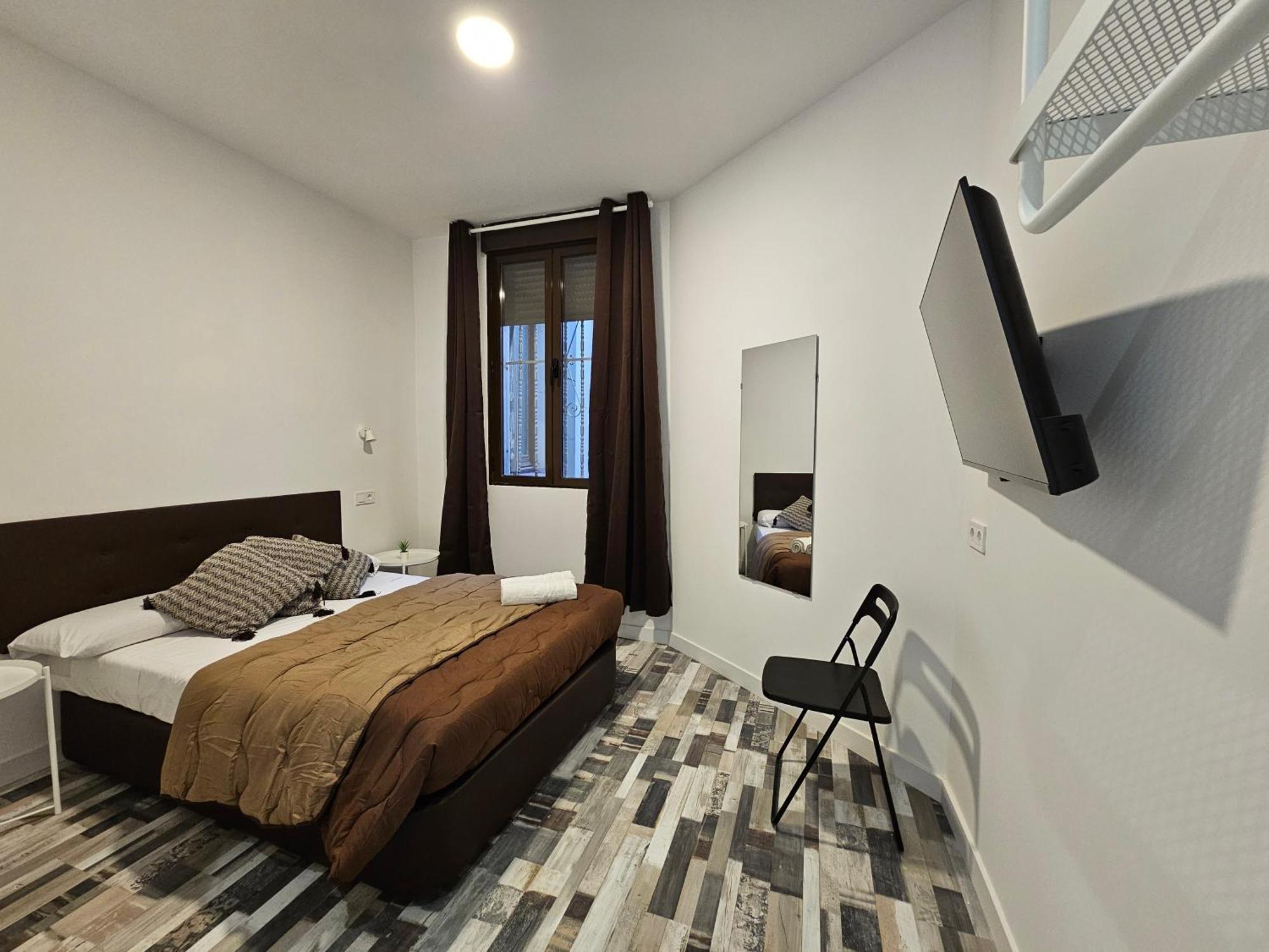 Double Room,1533154525:JPEG