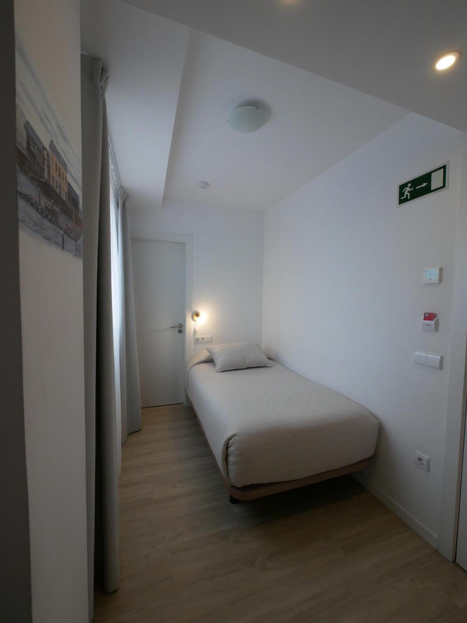 Budget Double Room,1531859500:JPEG