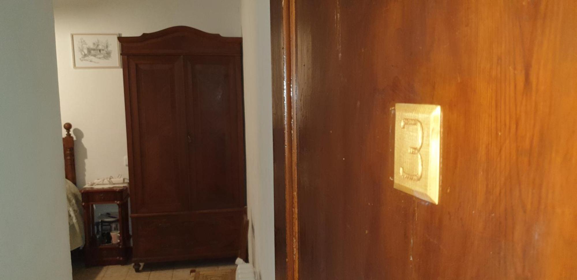 Doppelzimmer mit Gemeinschaftsbad