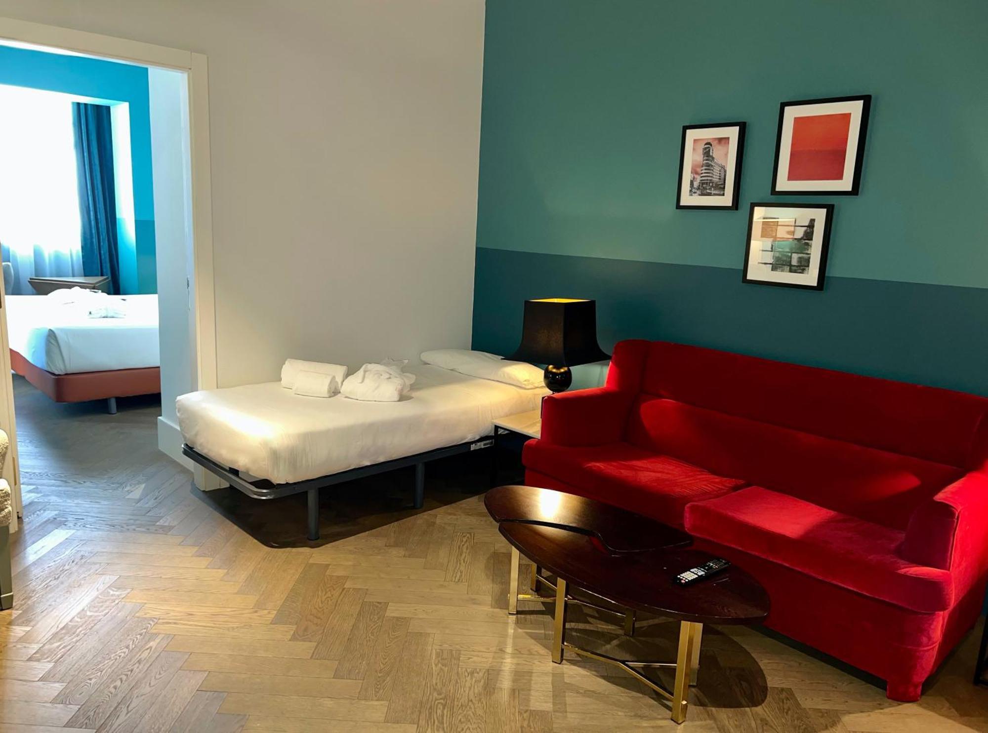 Junior Suite (3 Adults),1758411654:JPEG