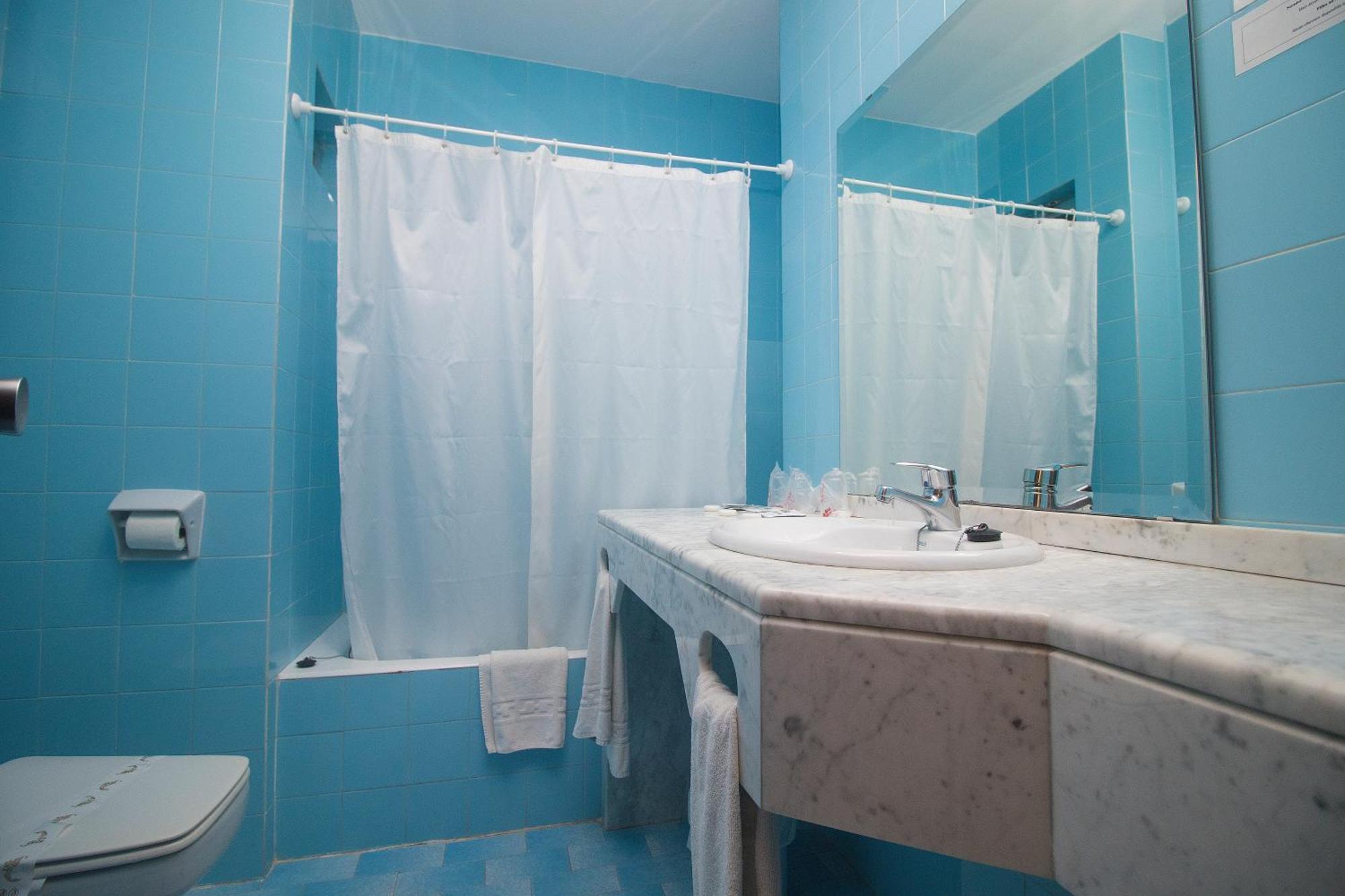 Twin Room with Pool View