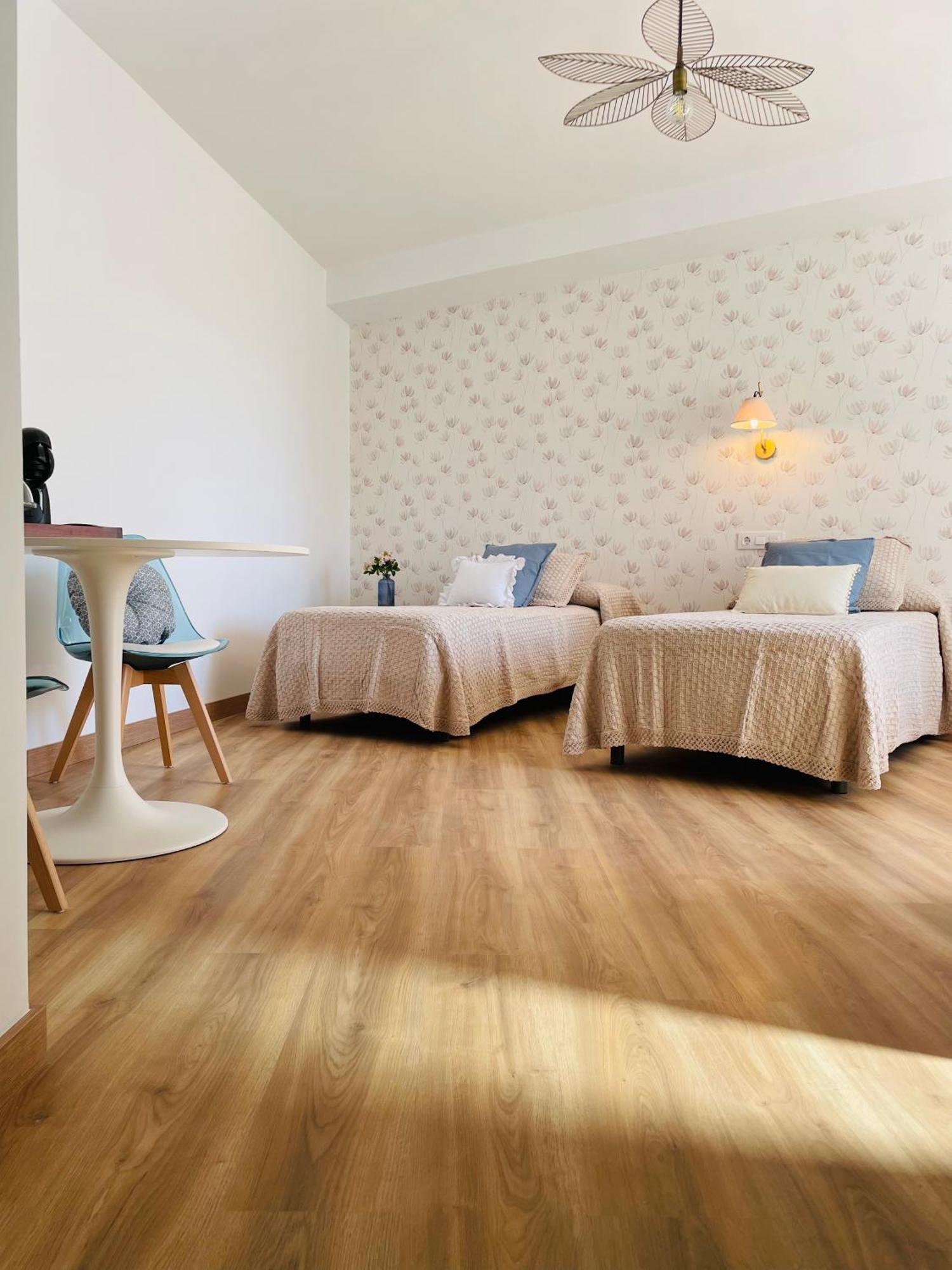 Triple Room,1550816845:JPEG