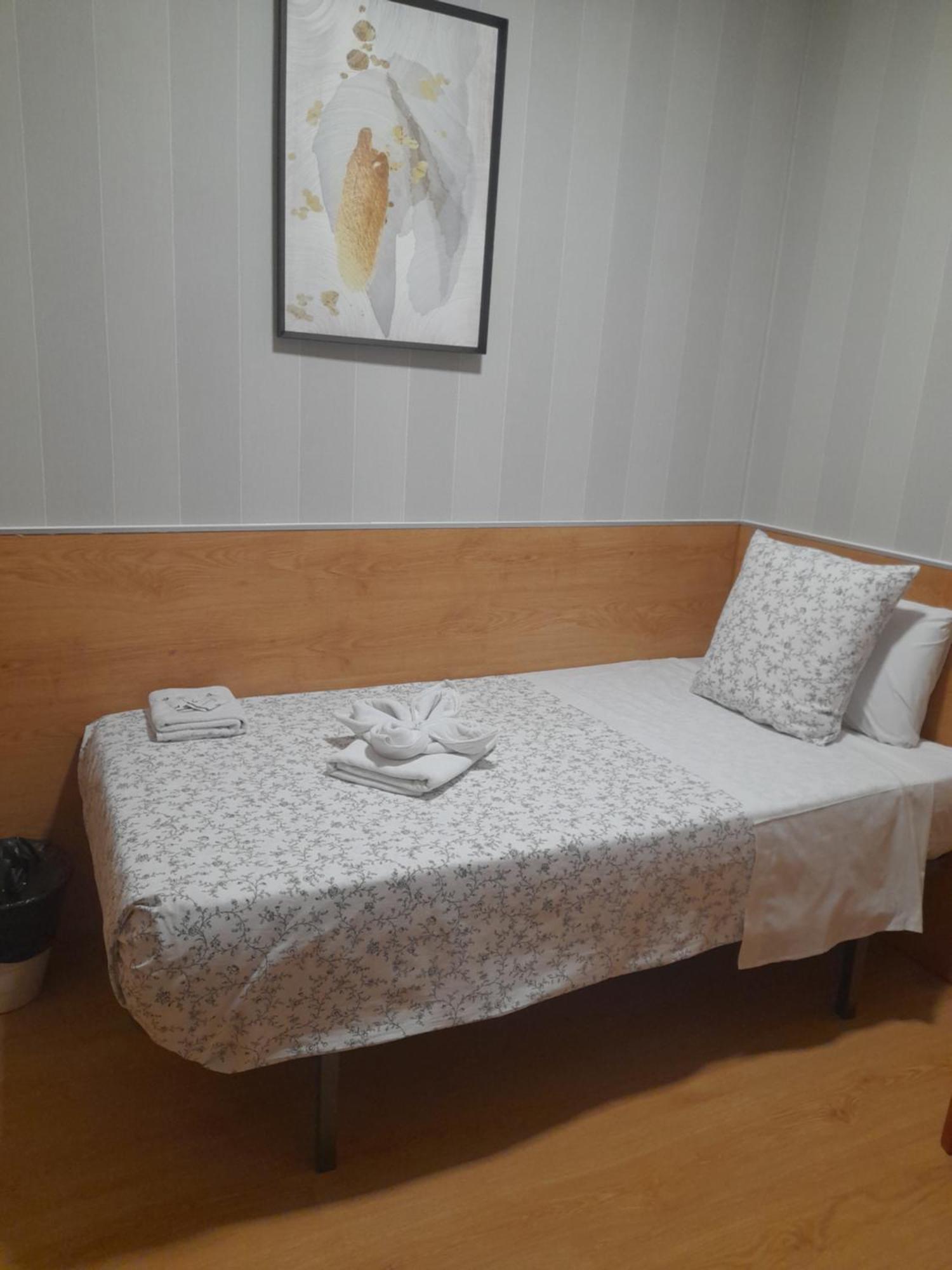 Budget Single Room,1550853880:JPEG