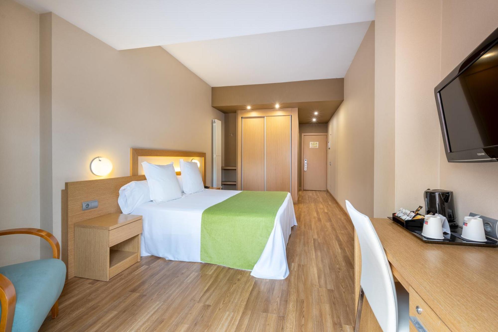 Premium Double or Twin Room - Disability Access,1553279218:JPEG