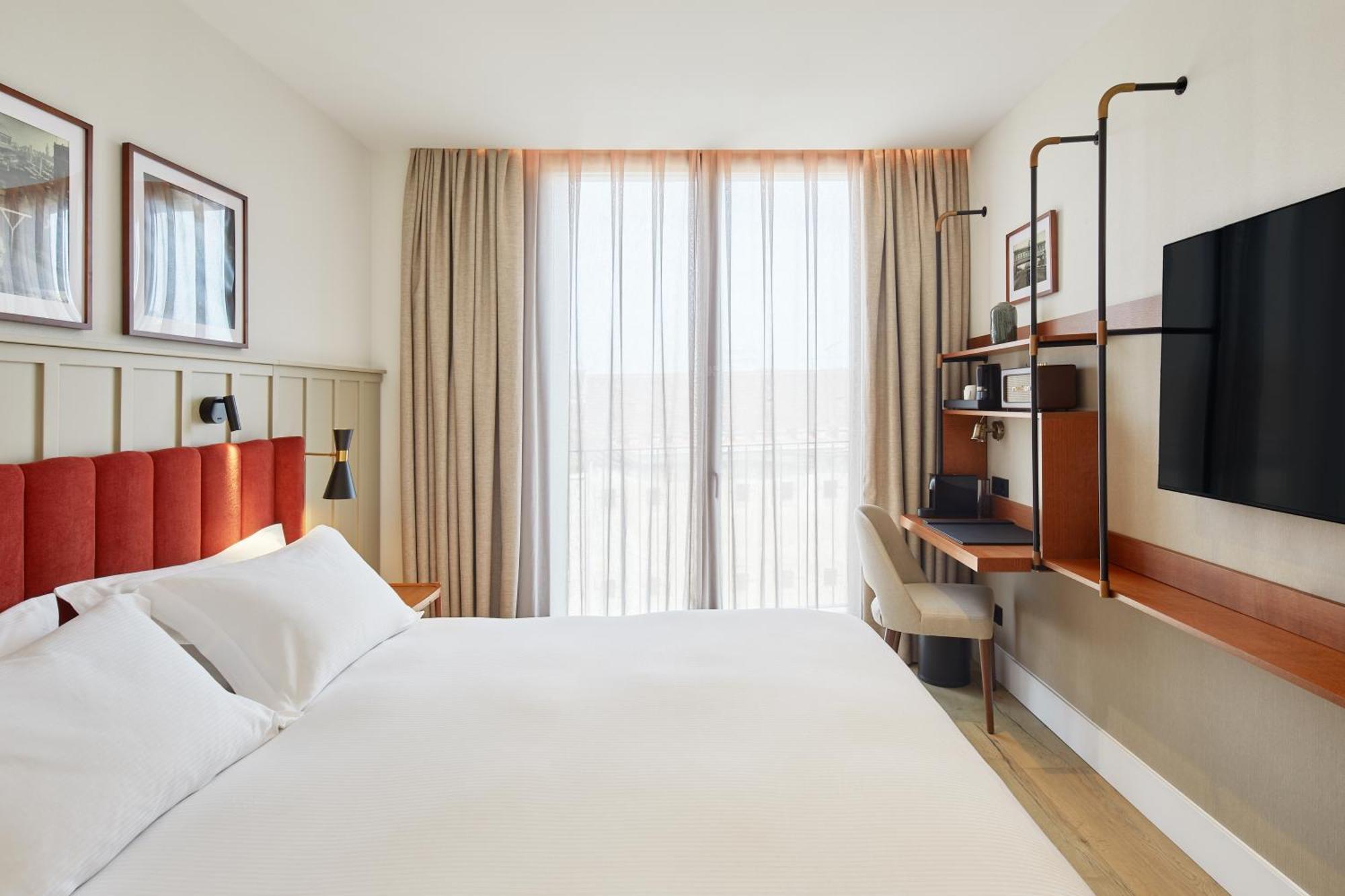 Family Connecting Rooms