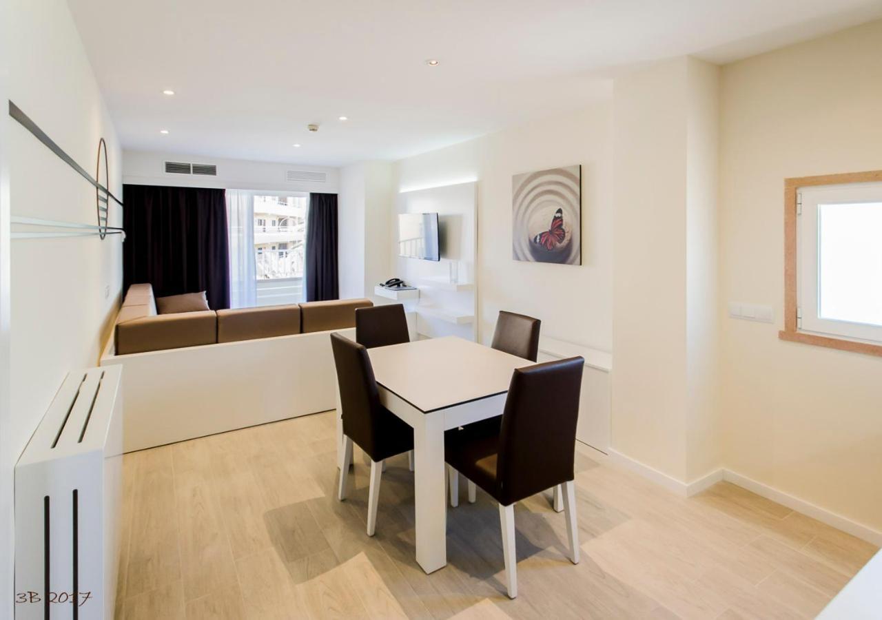 Premier One-Bedroom Apartment City View,1555799407:JPEG