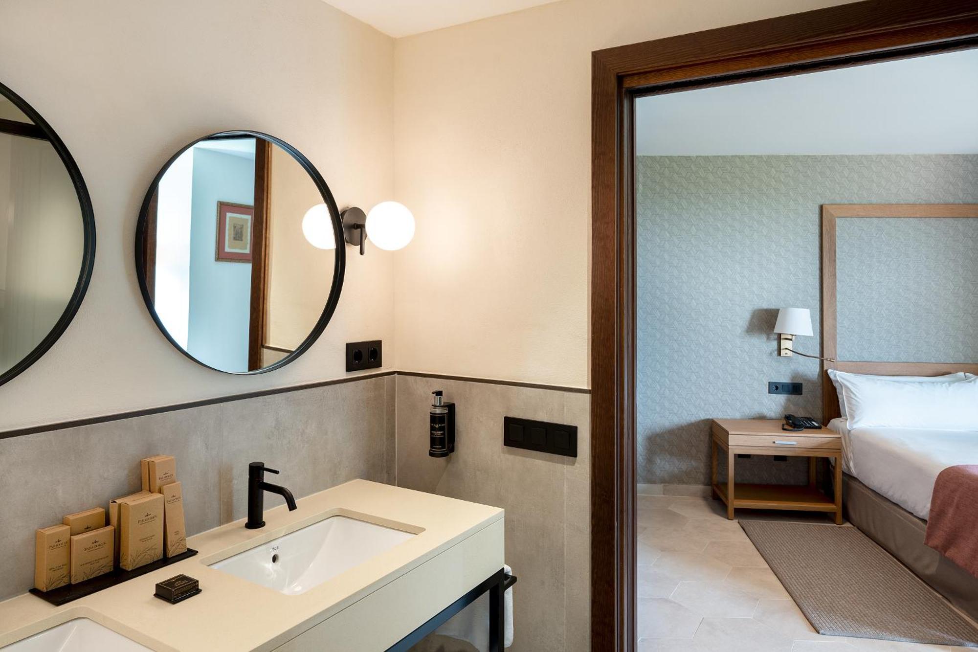 Junior Suite,1556613694:JPEG