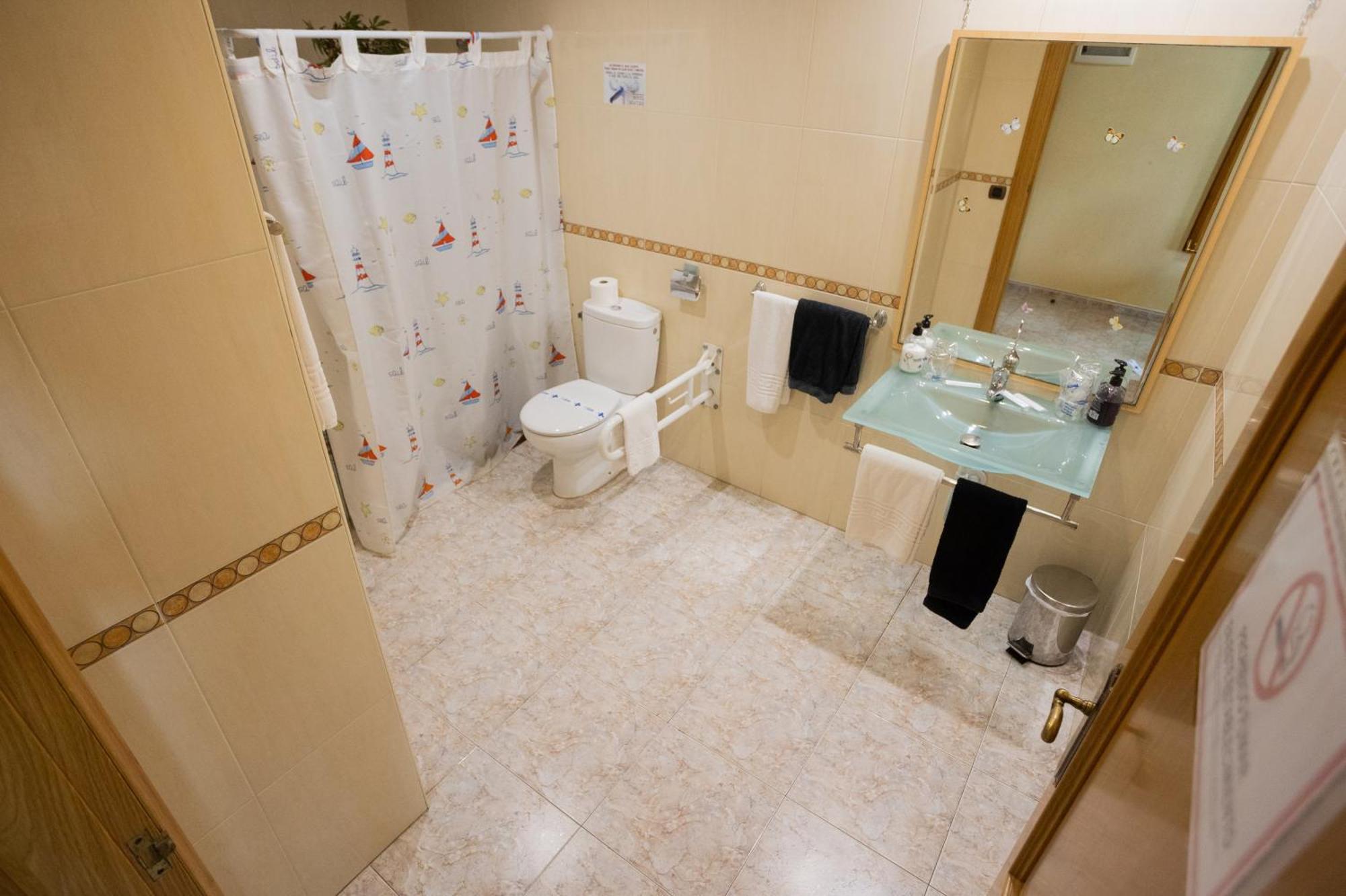 Triple Room,1556707360:JPEG