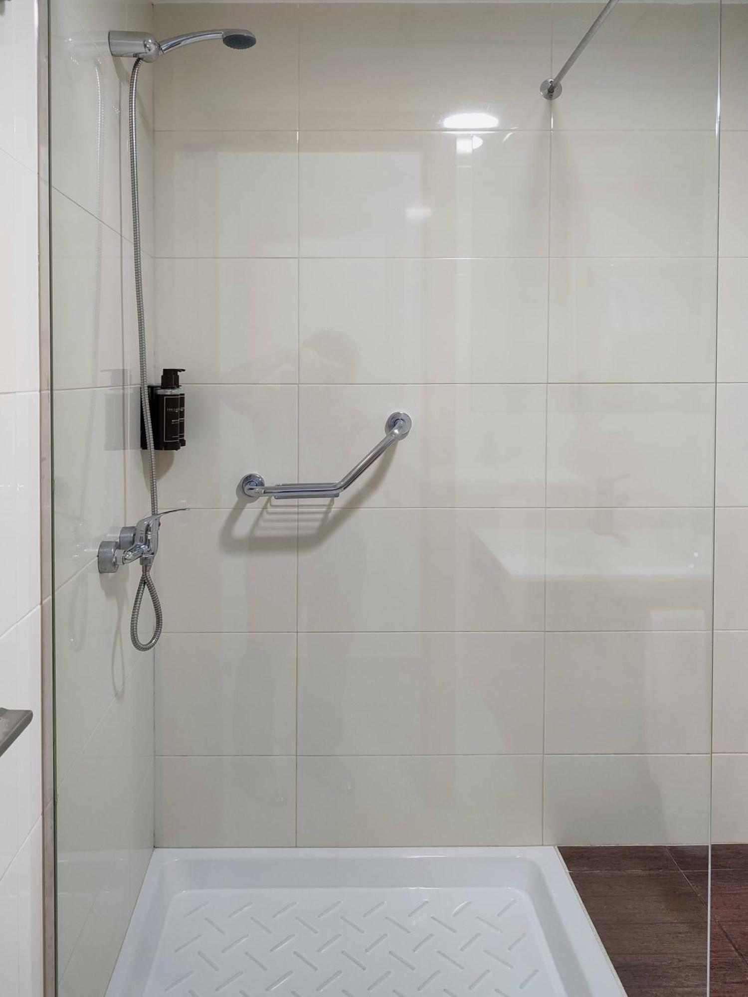 Single Room,1557074800:JPEG
