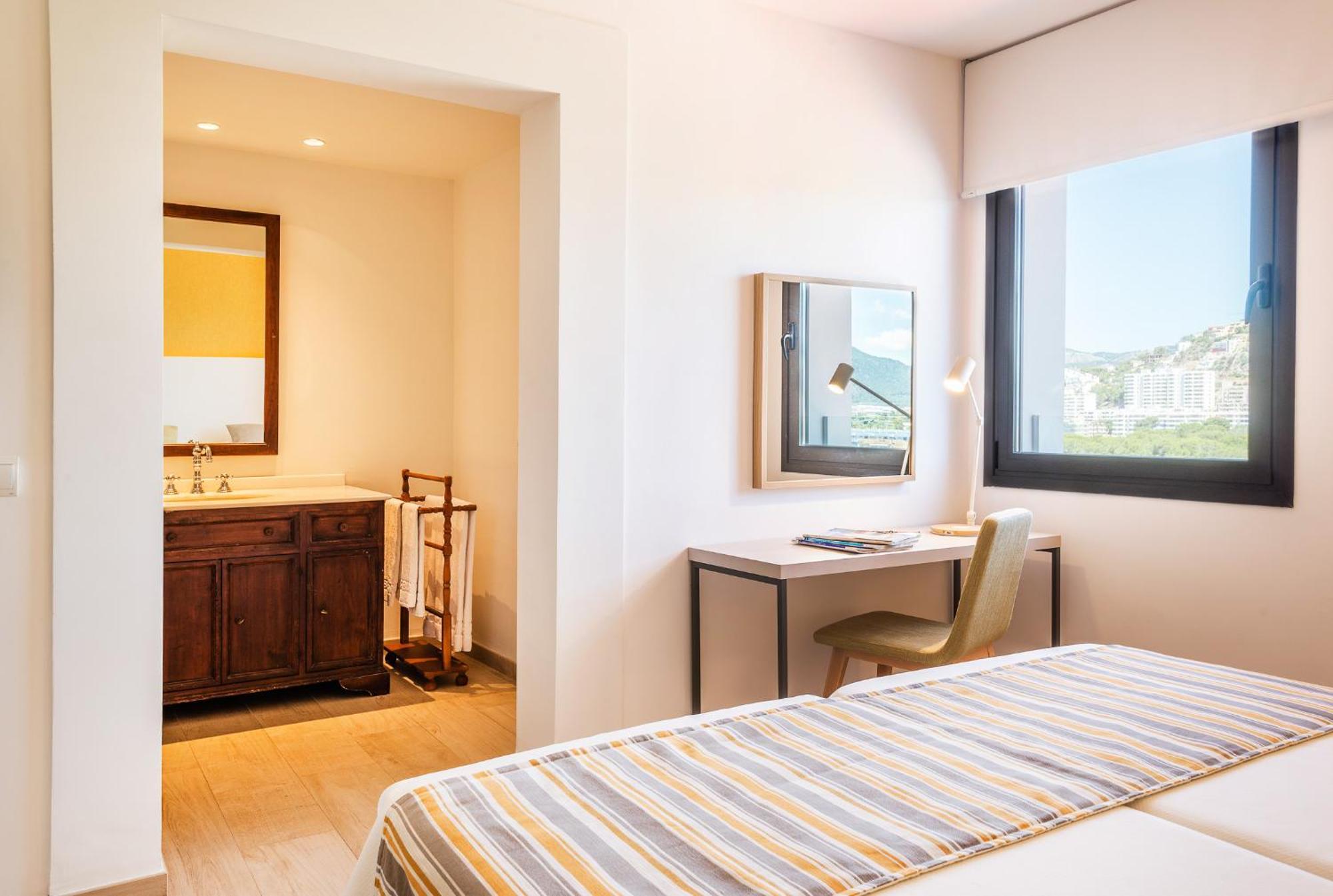 Suite with Terrace,1589217897:JPEG