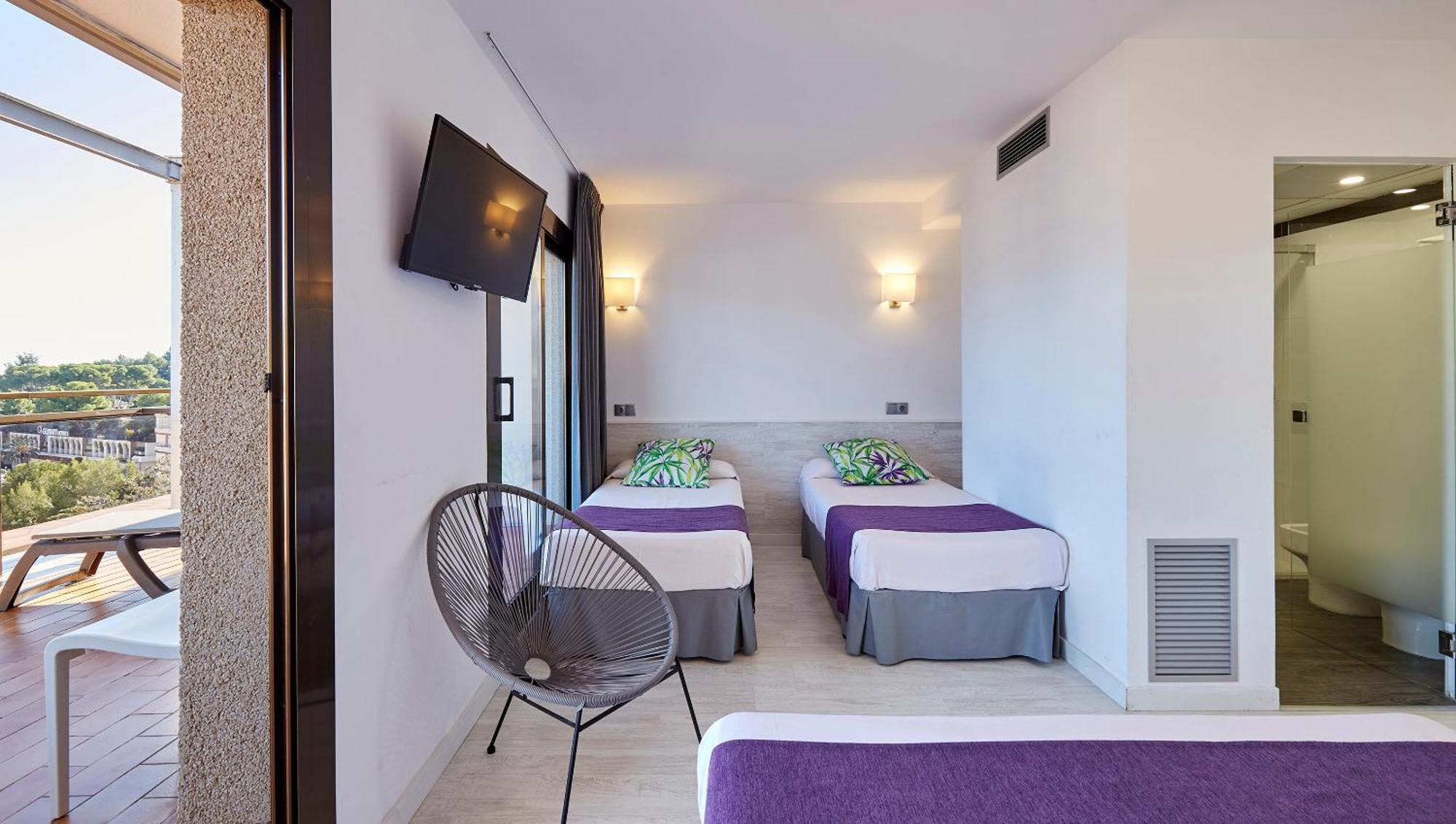 Superior Quadruple Room