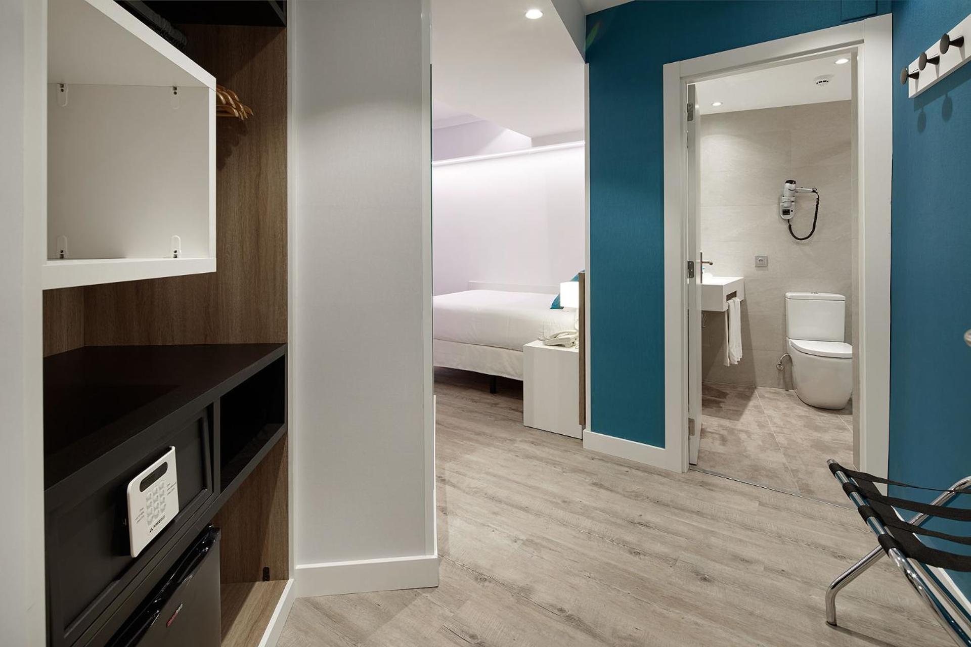 Single Room - Interior Facing,1563278419:JPEG