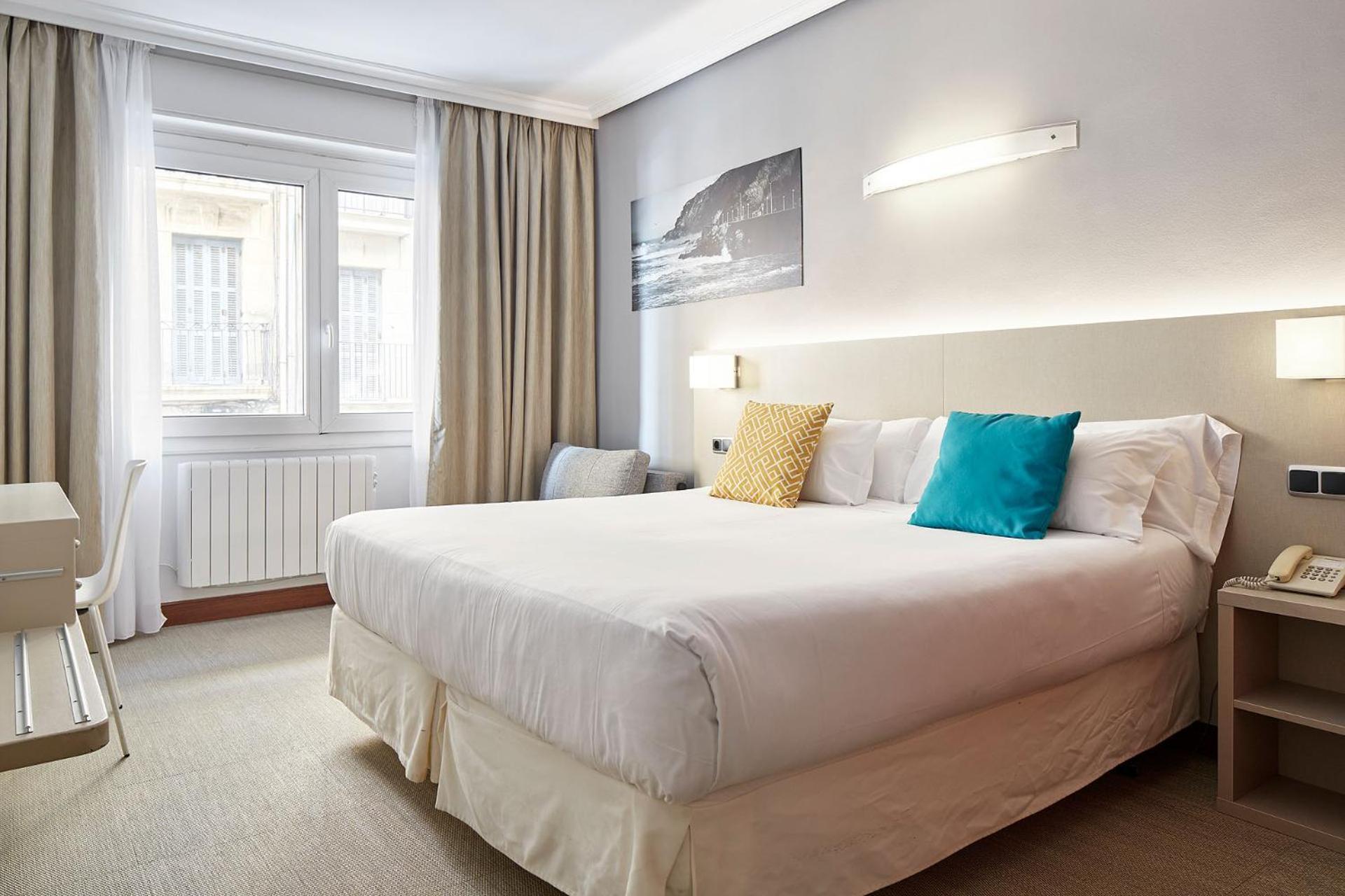 Double or Twin Room with City View,1563278473:JPEG