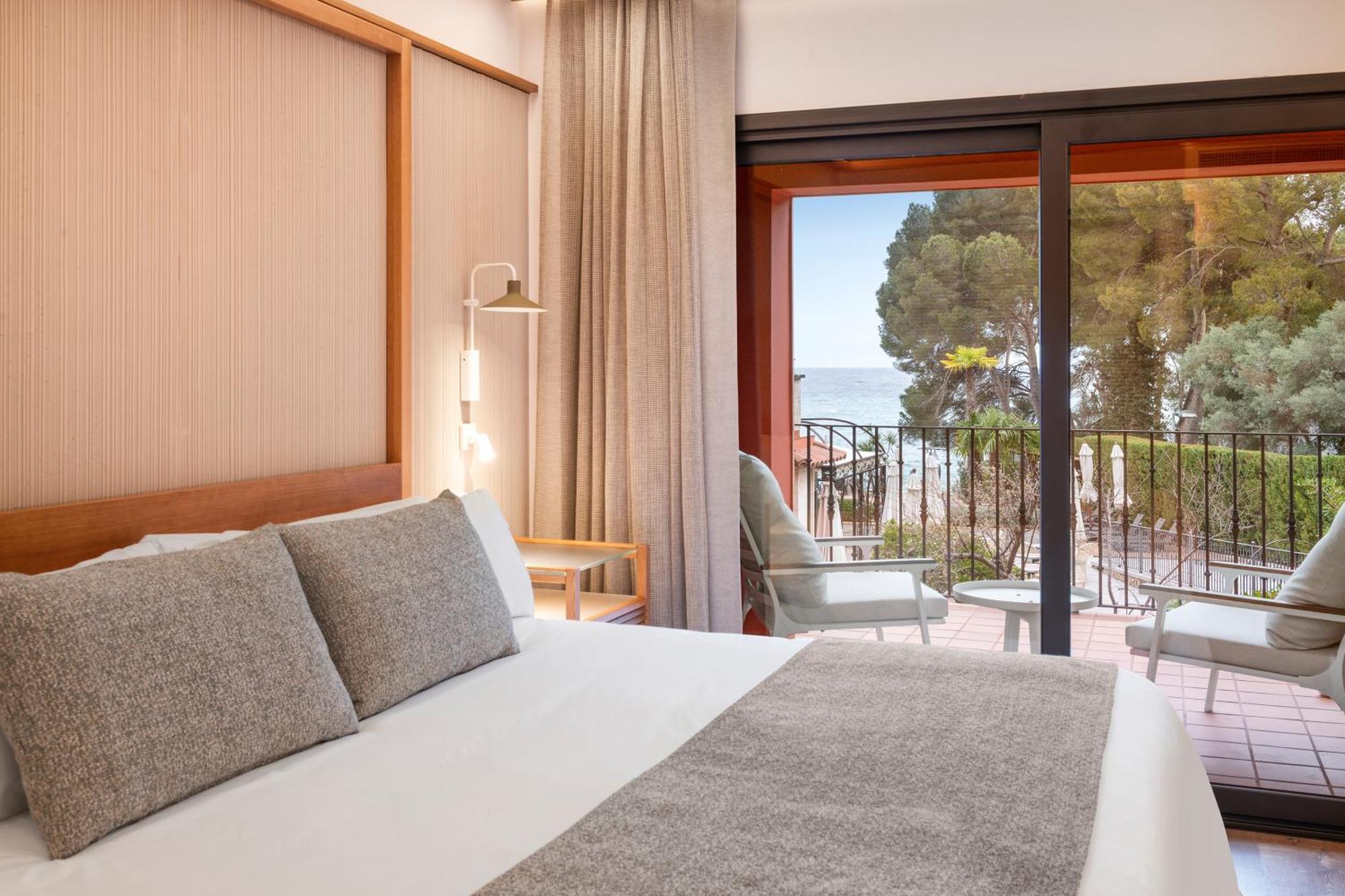 Deluxe Sea View Room,1549548886:JPEG