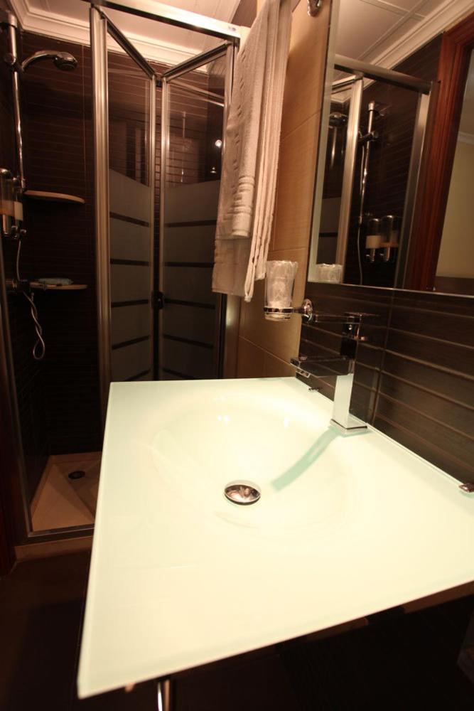 Single Room,1641018402:JPEG