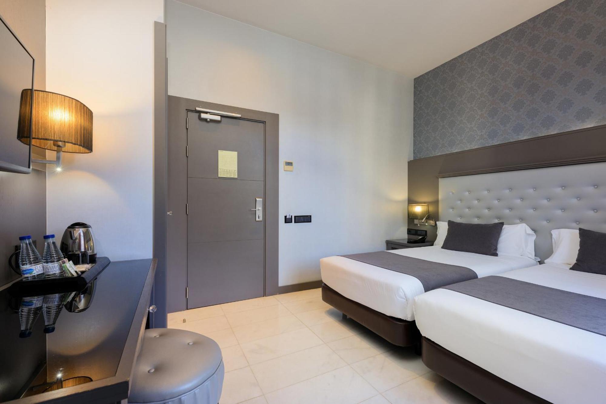 Double or Twin Room,1586126424:JPEG