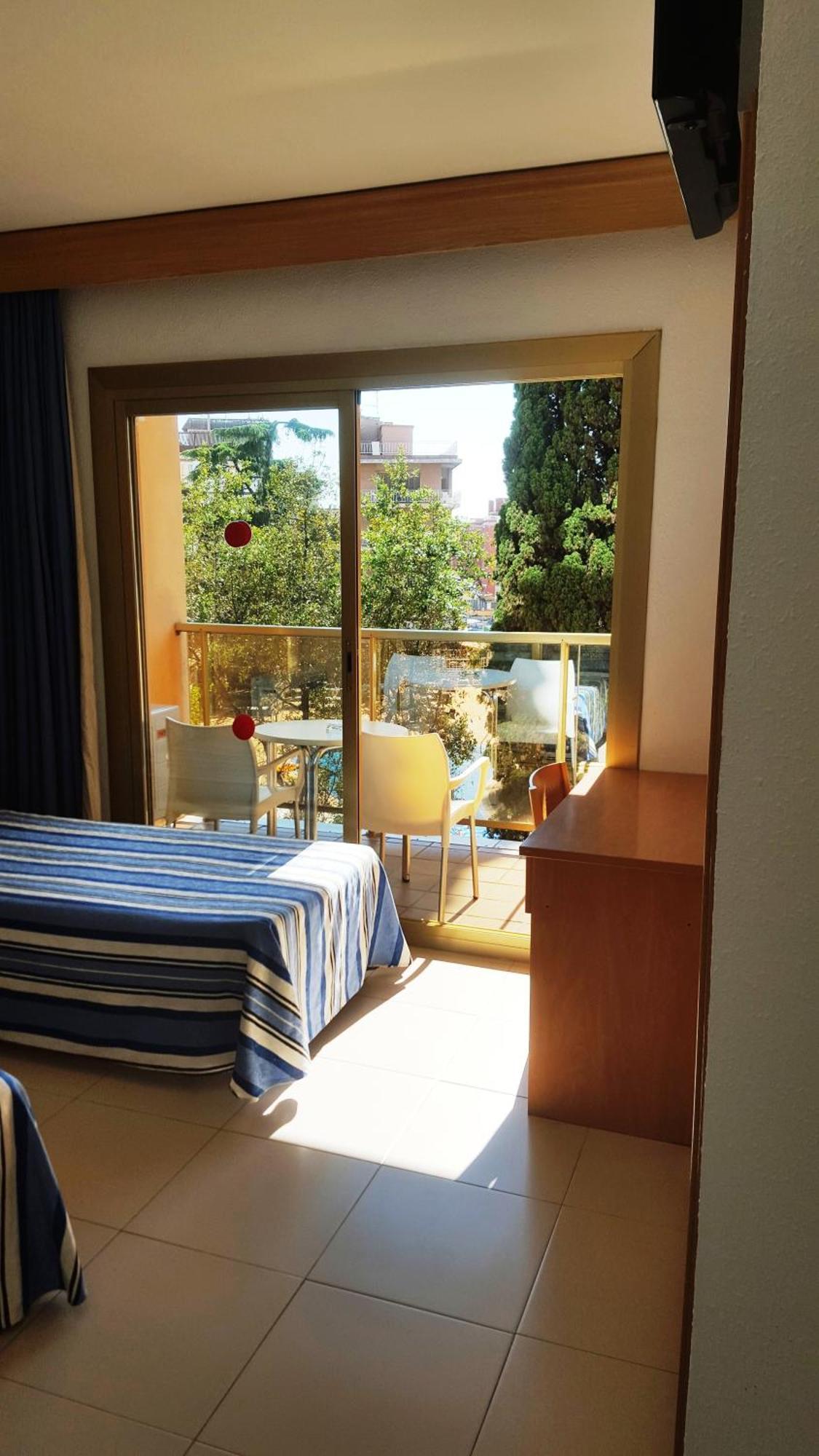 Double Room,1588063002:JPEG