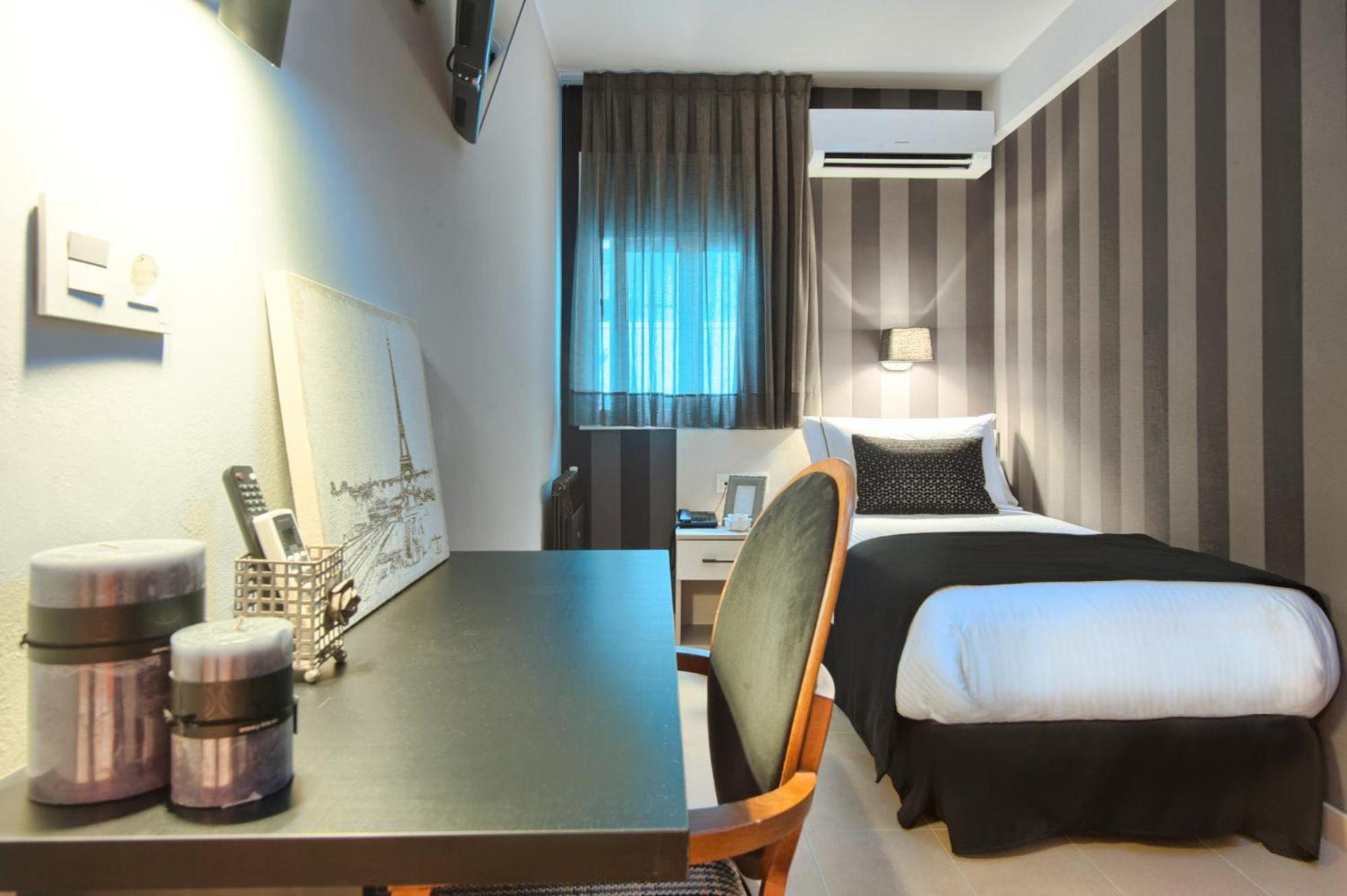 Single Room,1647719411:JPEG