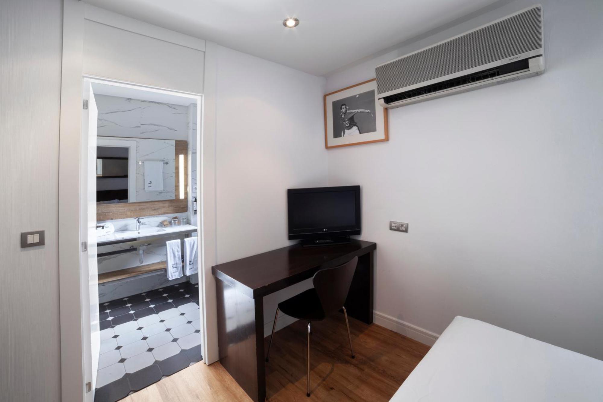 Interior Double Room