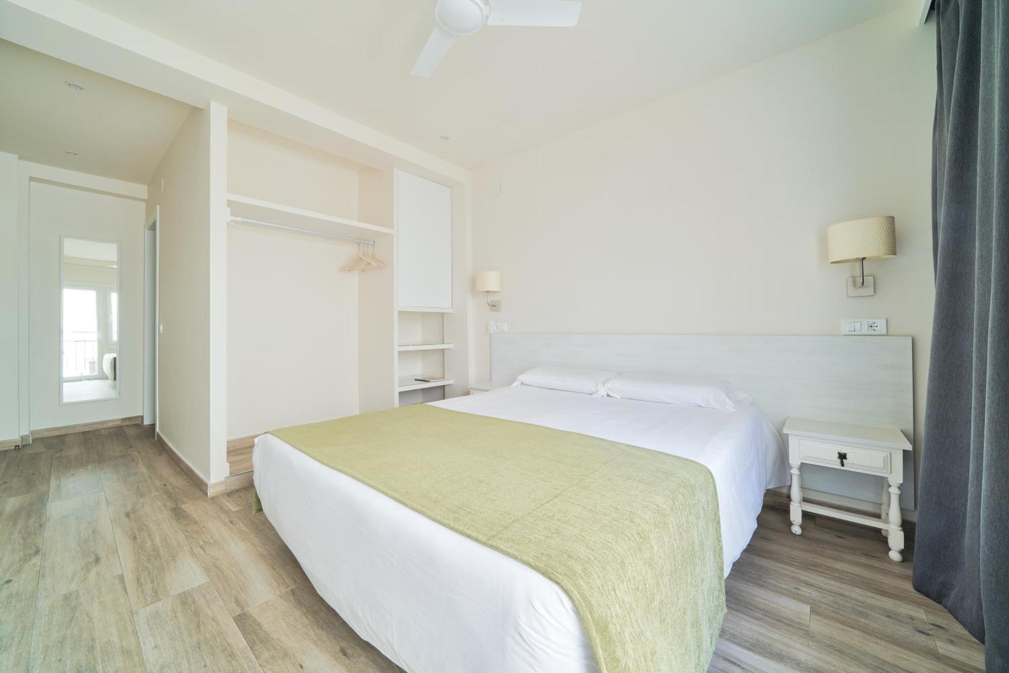 Single Room External,1592048332:JPEG