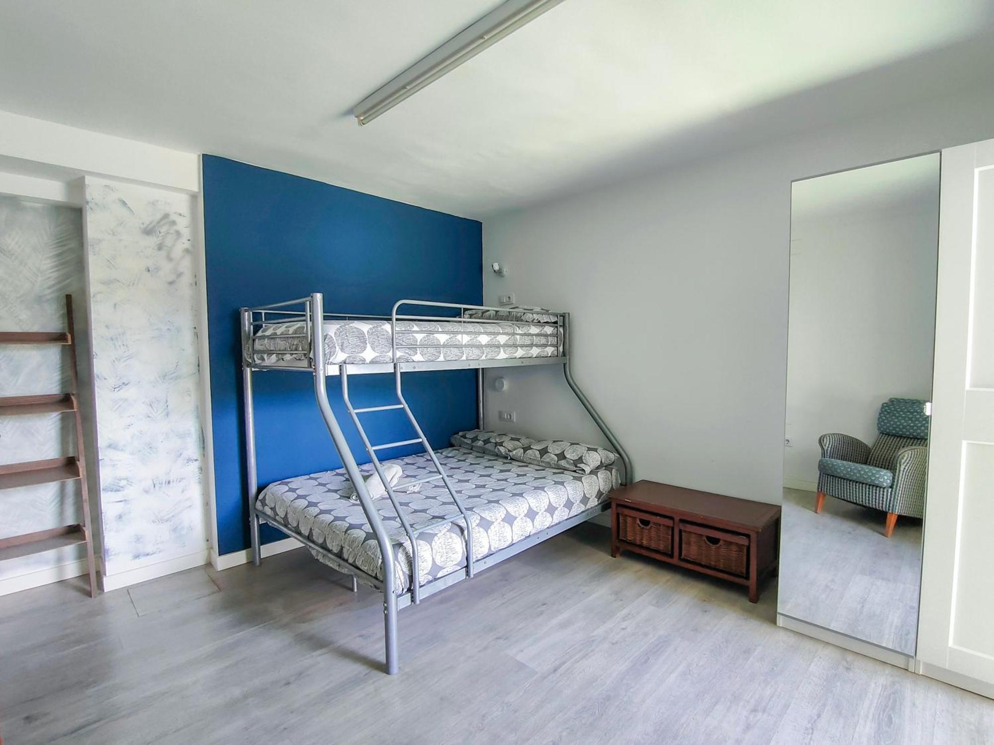 Triple Room 1 Bunk Bed,1686505756:JPEG