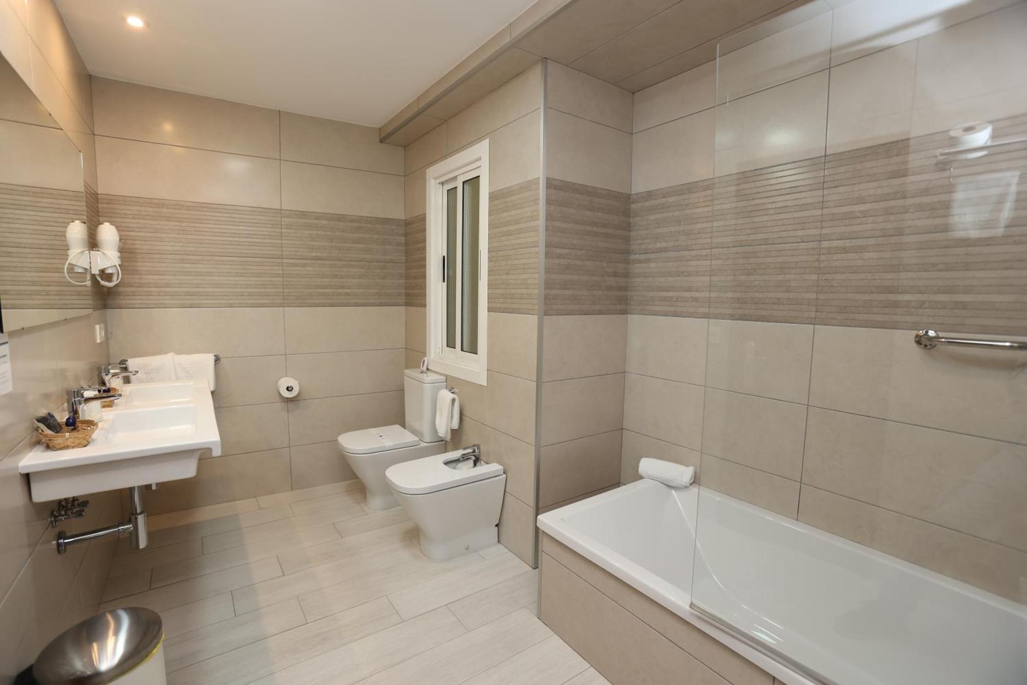 Habitación Cuádruple con balcón