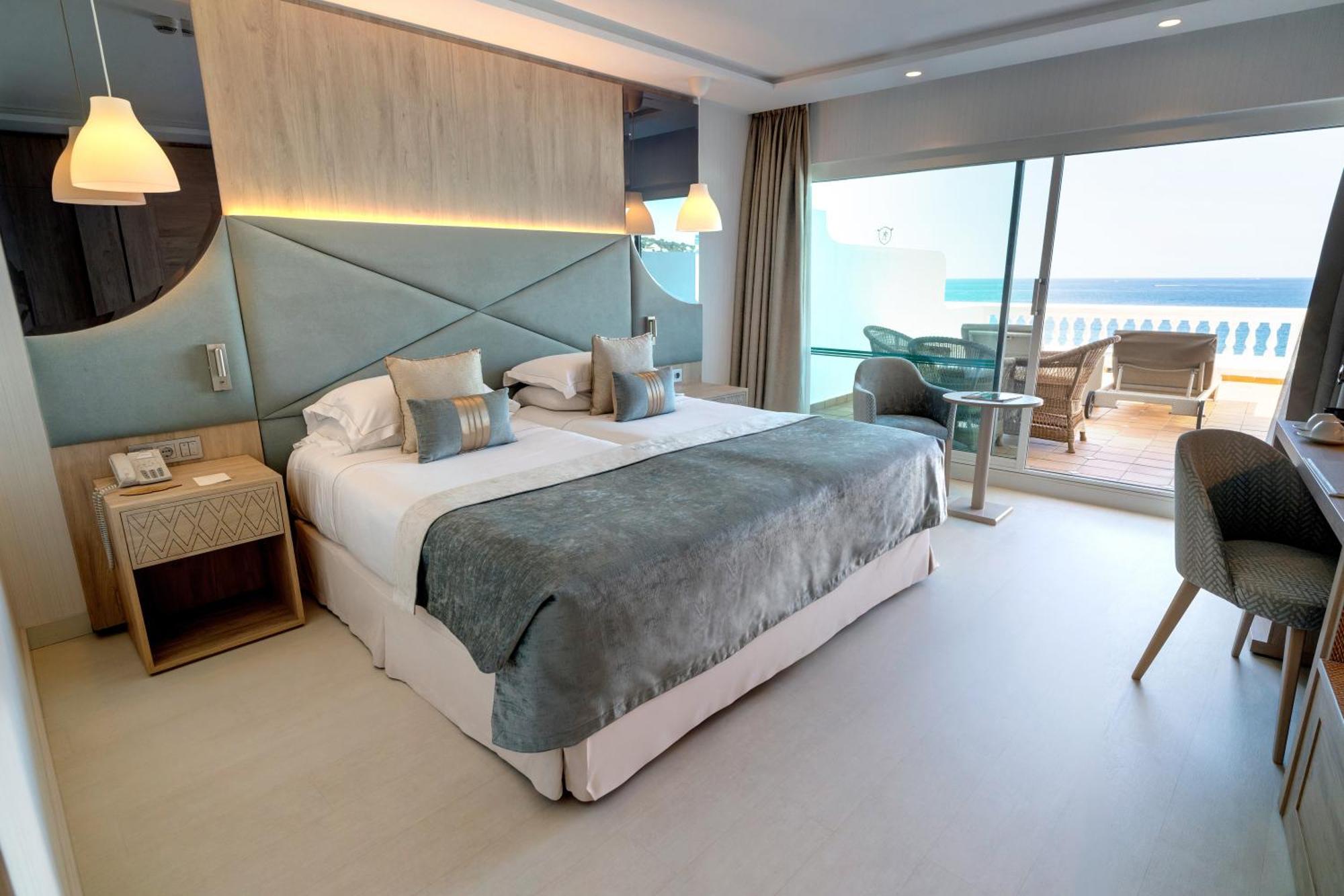Superior Double or Twin Room with Sea View,1595397153:JPEG
