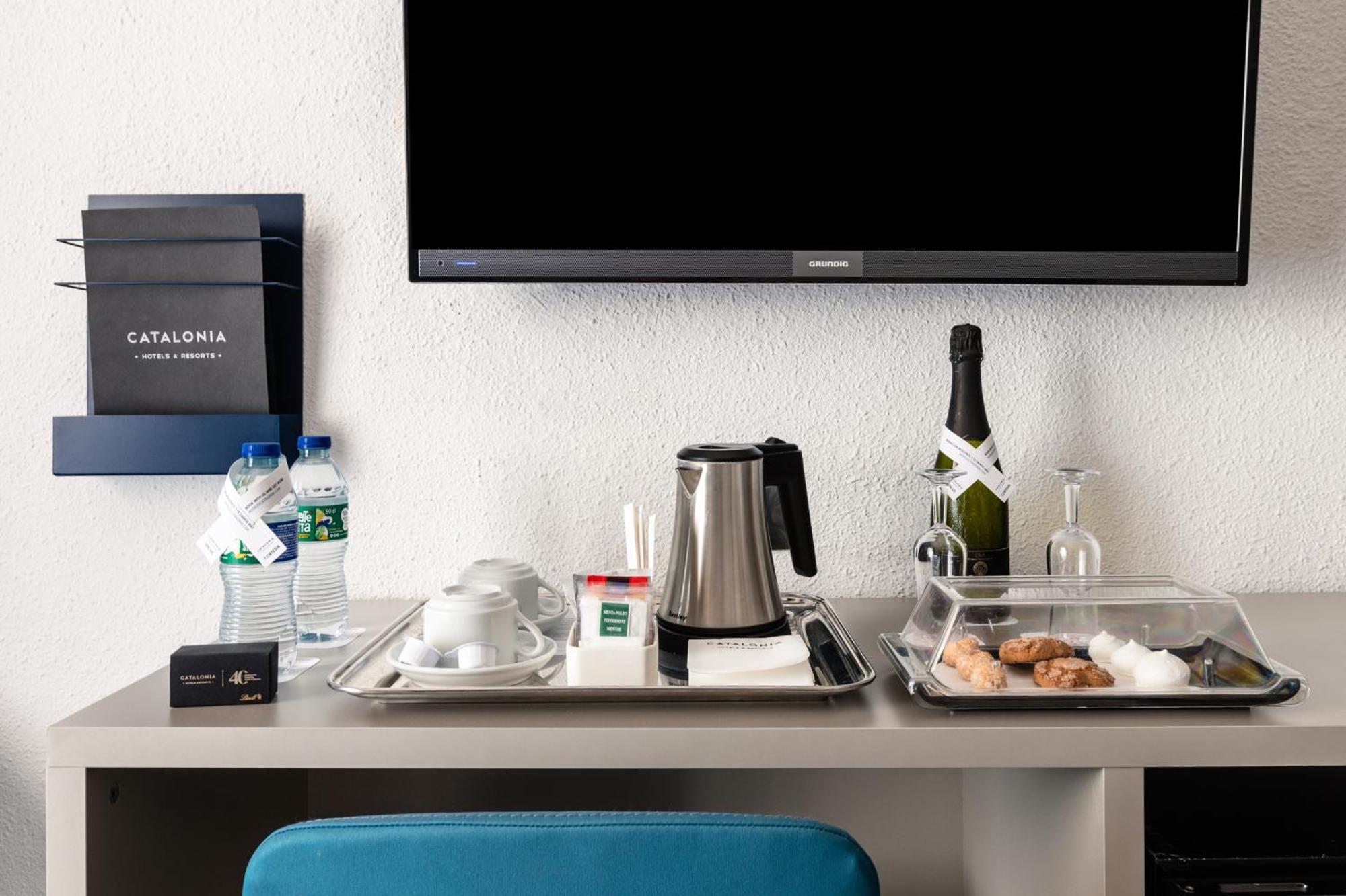 Premium Double or Twin Room,1596011256:JPEG