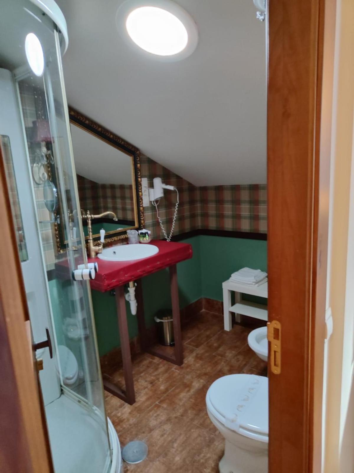 Triple Room,1605196056:JPEG