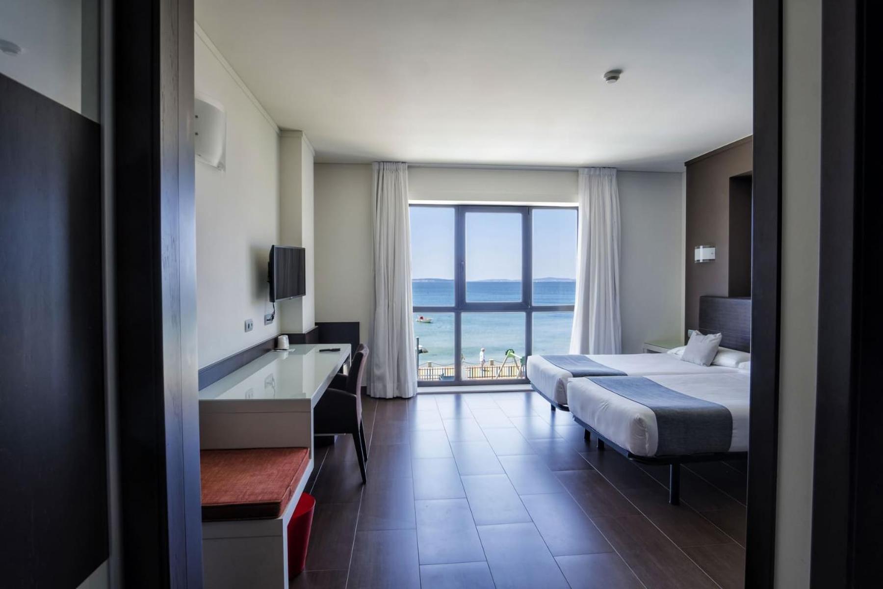 Superior Double or Twin Room Sea View