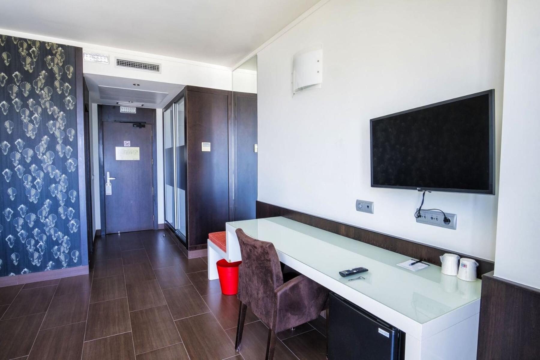 Superior Double or Twin Room Sea View