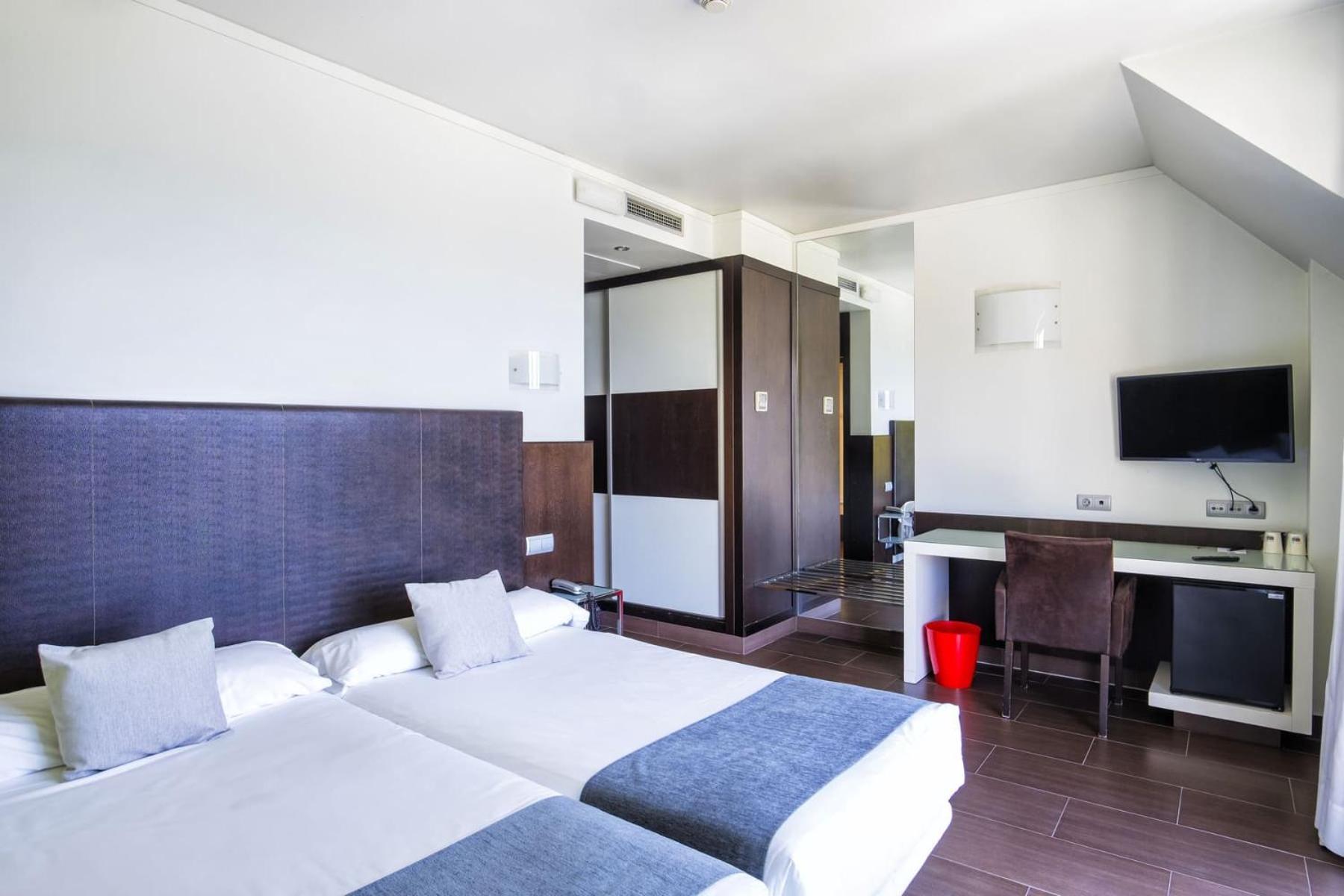 Superior Double or Twin Room Sea View