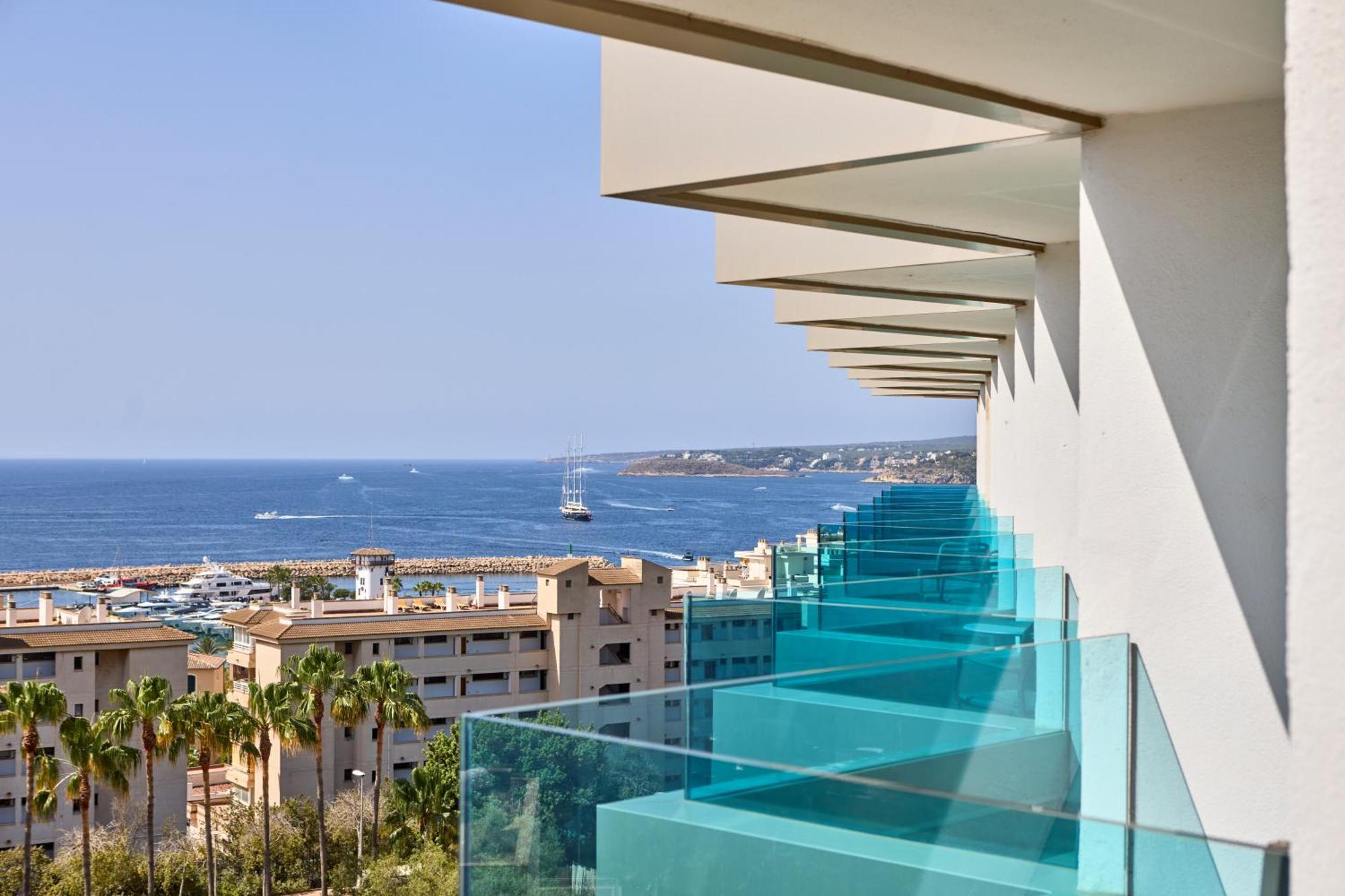 Double Room Balcony Sea View