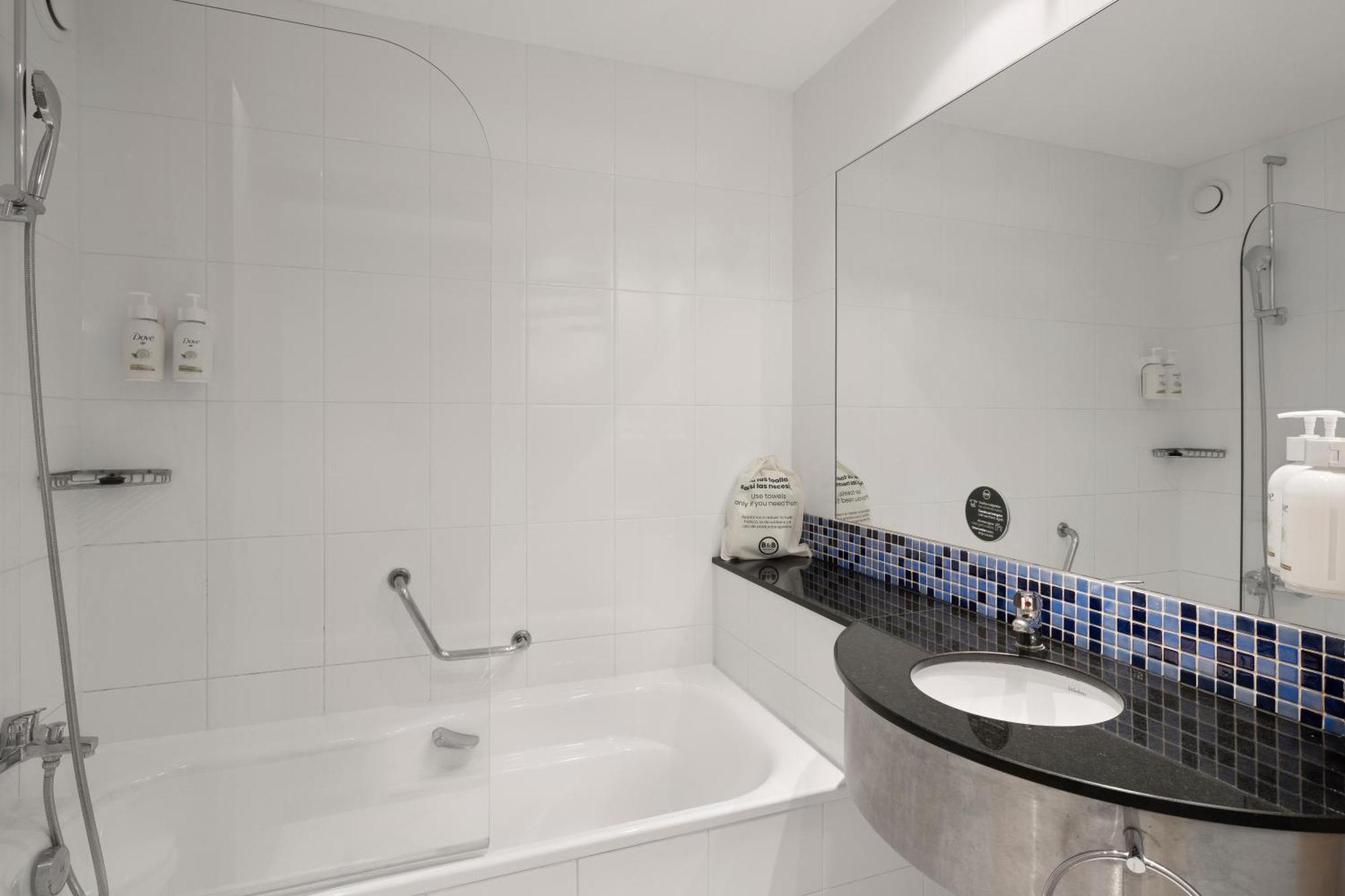 Habitación Familiar (2 adultos + 1 niño)