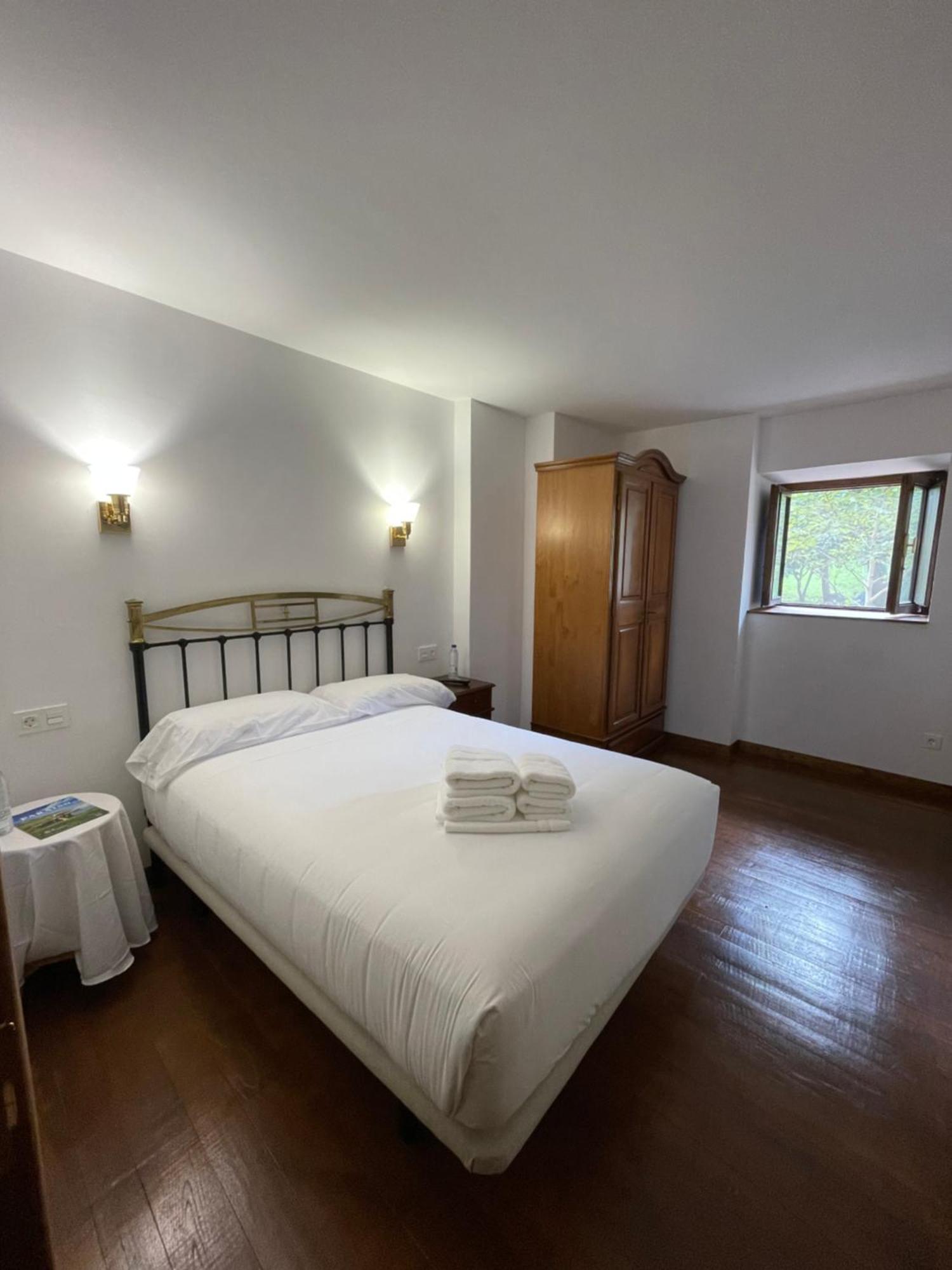 Deluxe Single Room,1619395672:JPEG