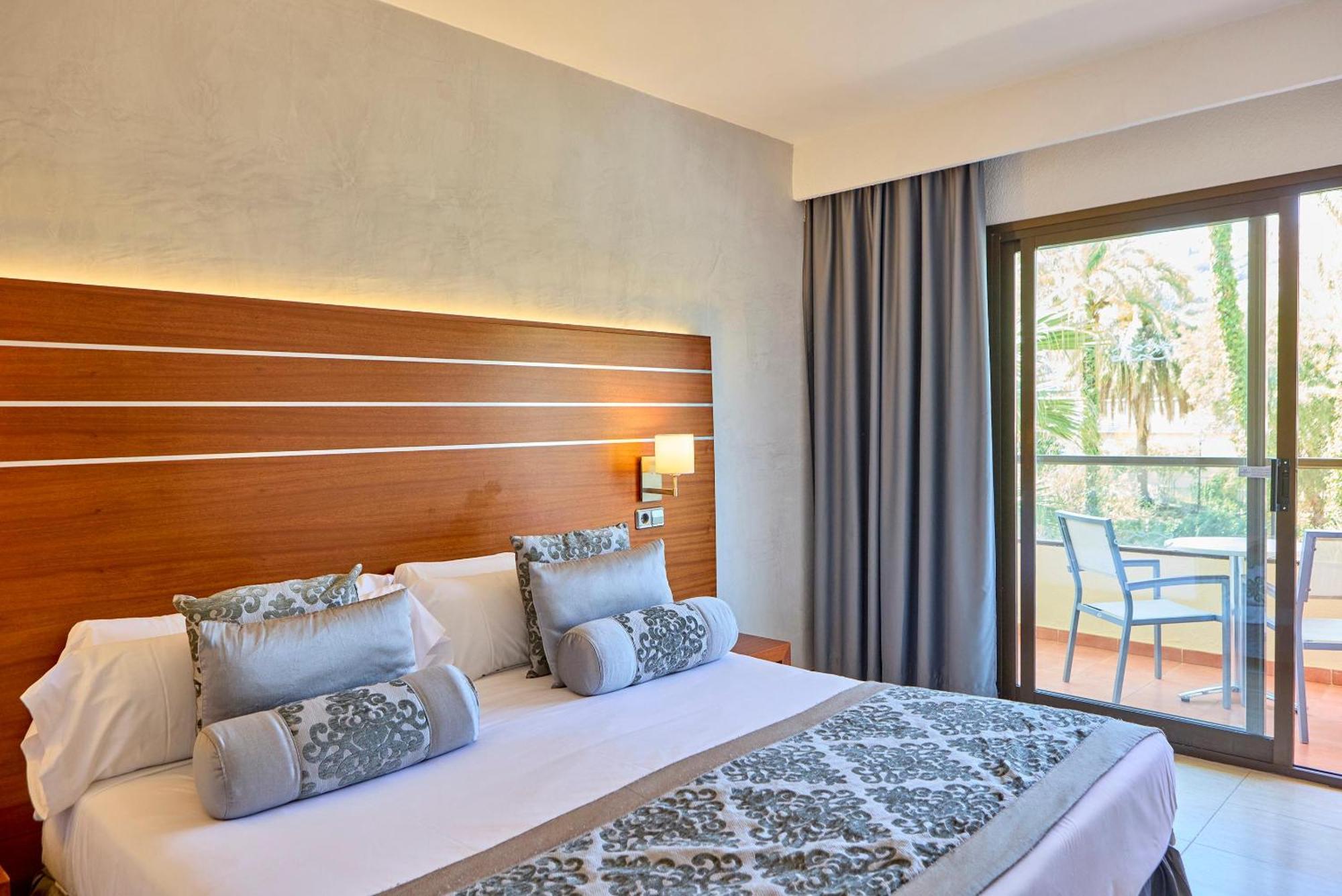 Double Room,1616877196:JPEG
