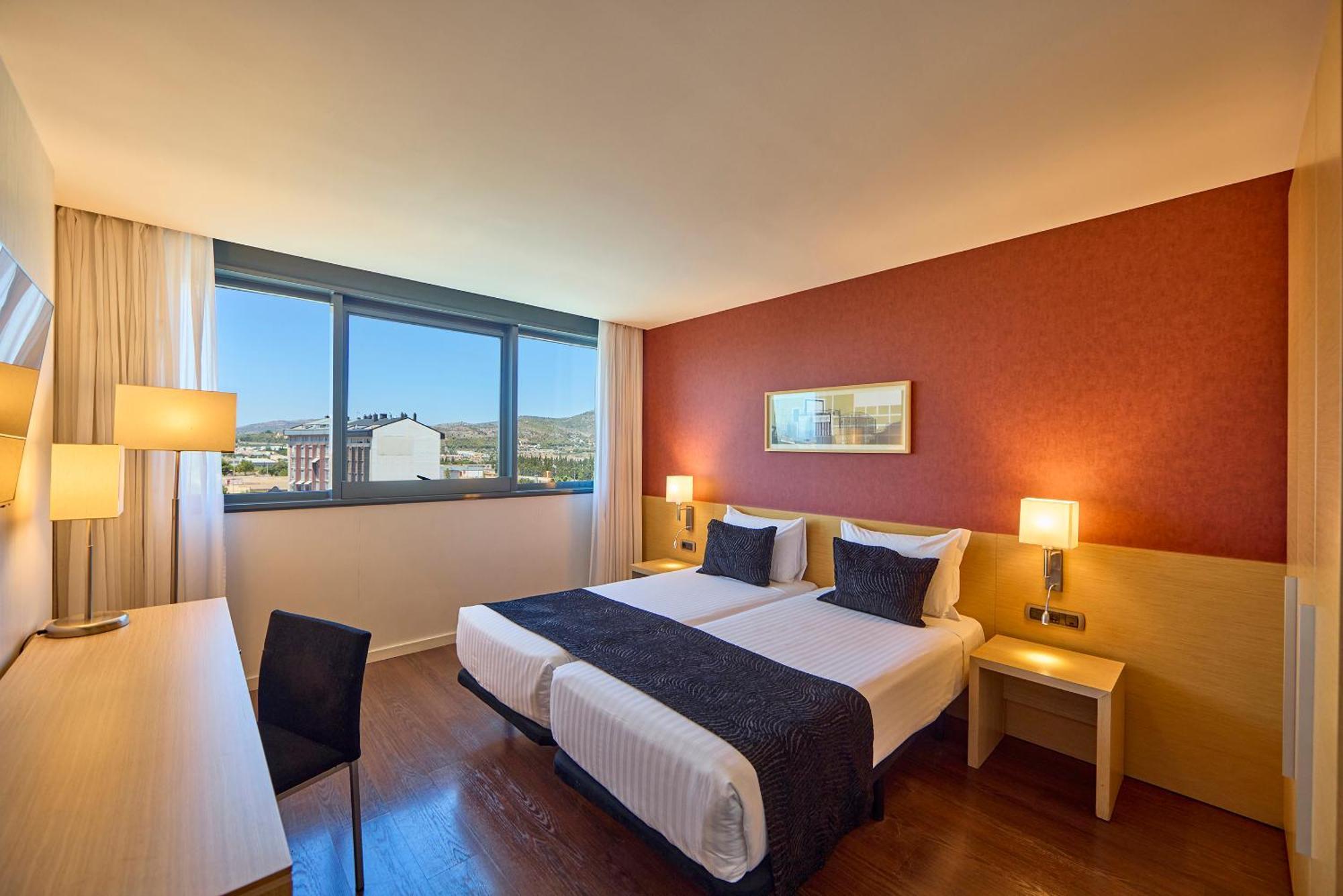 Twin Room,1618264846:JPEG