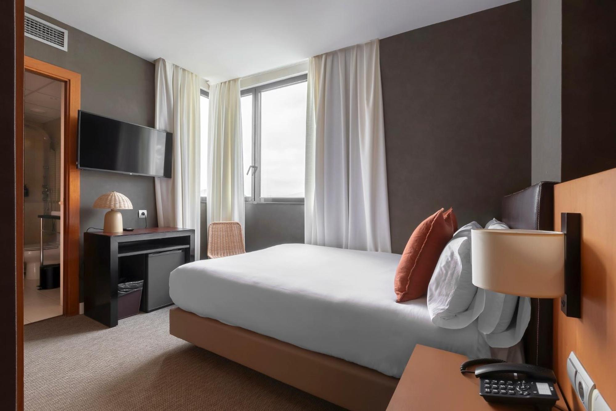 Superior Single Room