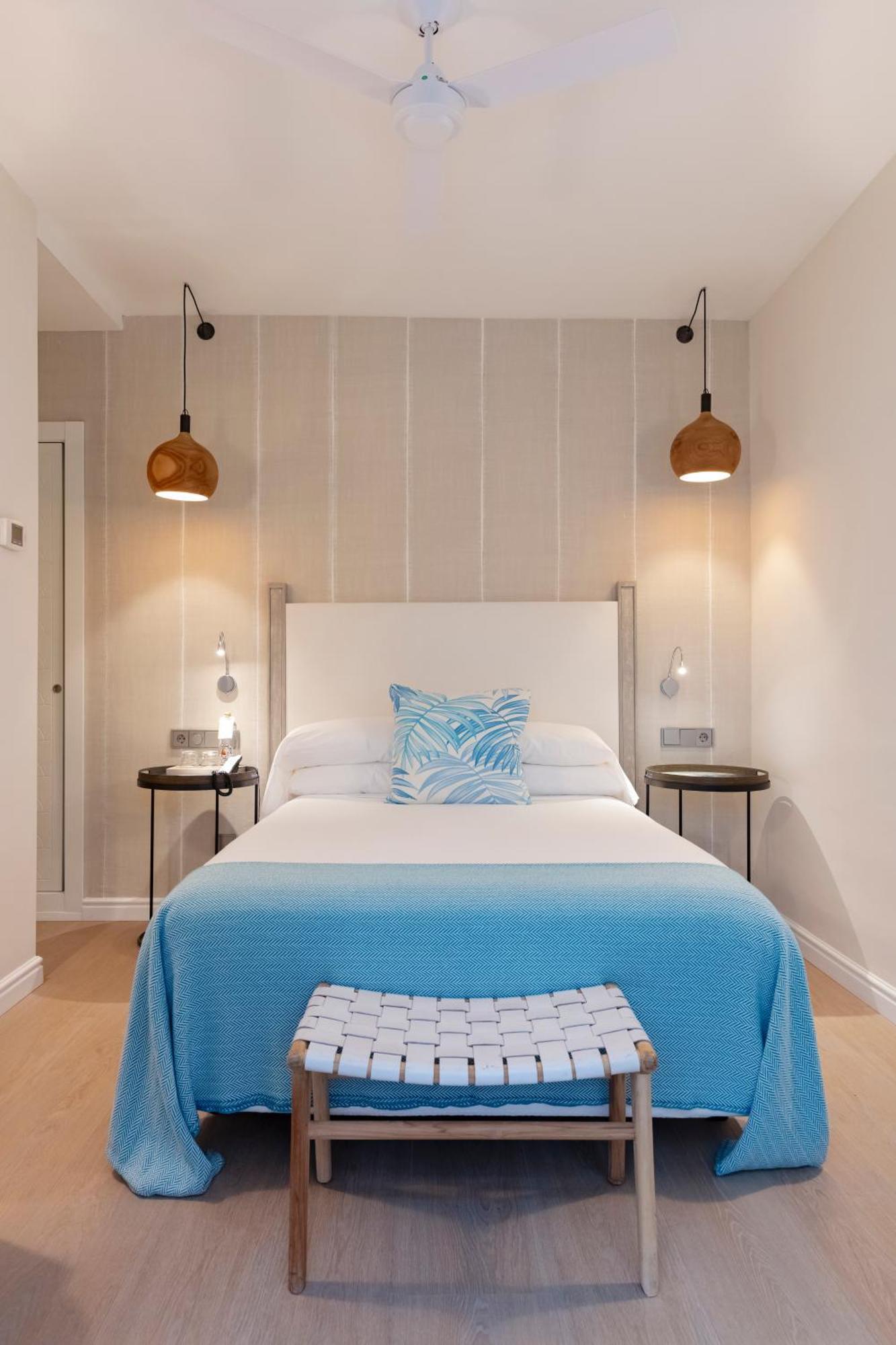 Standard Single Room,1600561126:JPEG