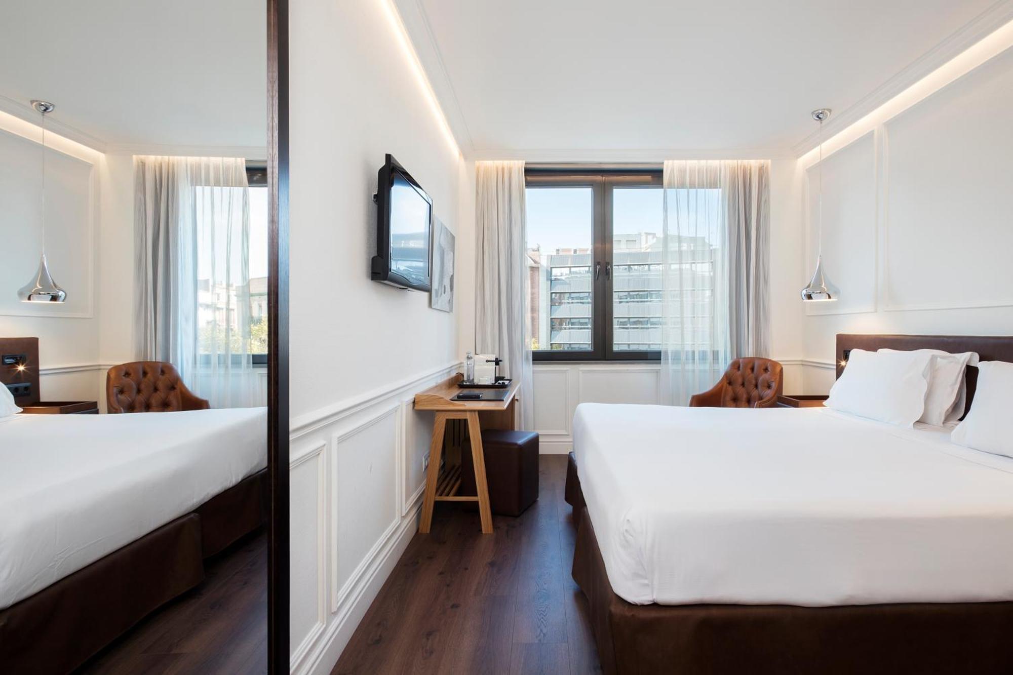 Deluxe Double Room extra bed