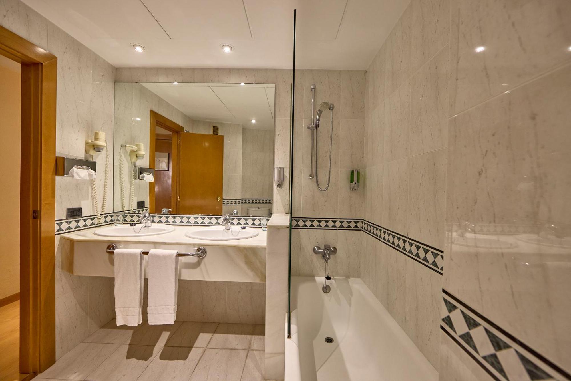Junior Suite,1628645928:JPEG