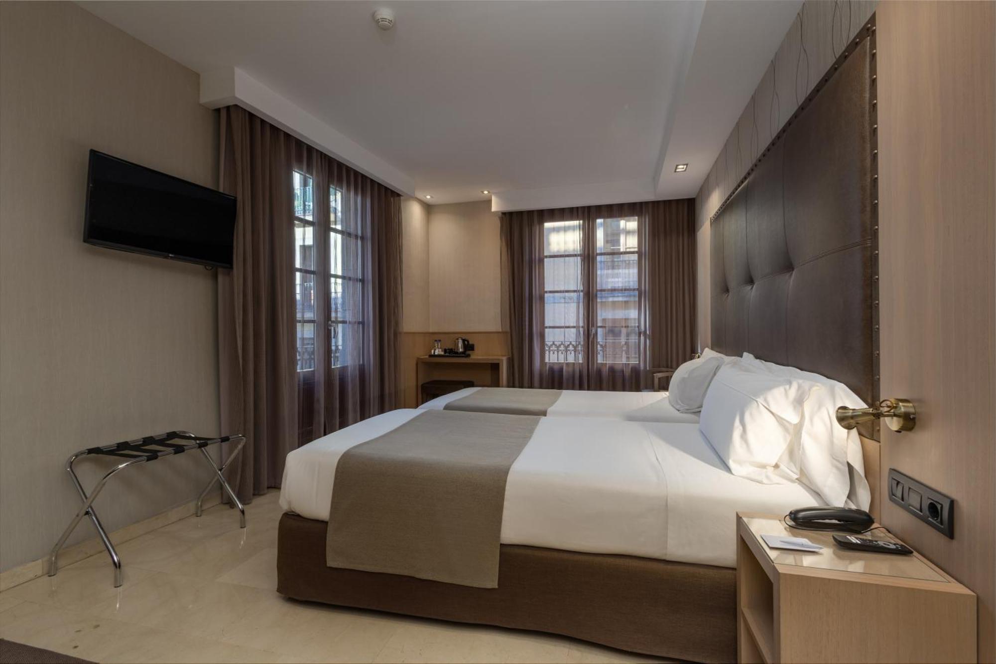 Double or Twin Room Extra Bed,1629887814:JPEG