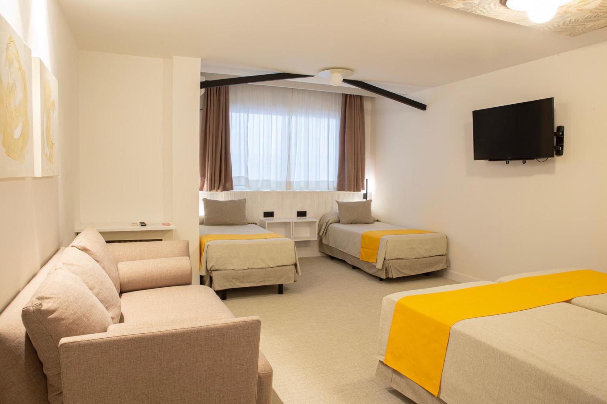 Quadruple Room,1629912797:JPEG
