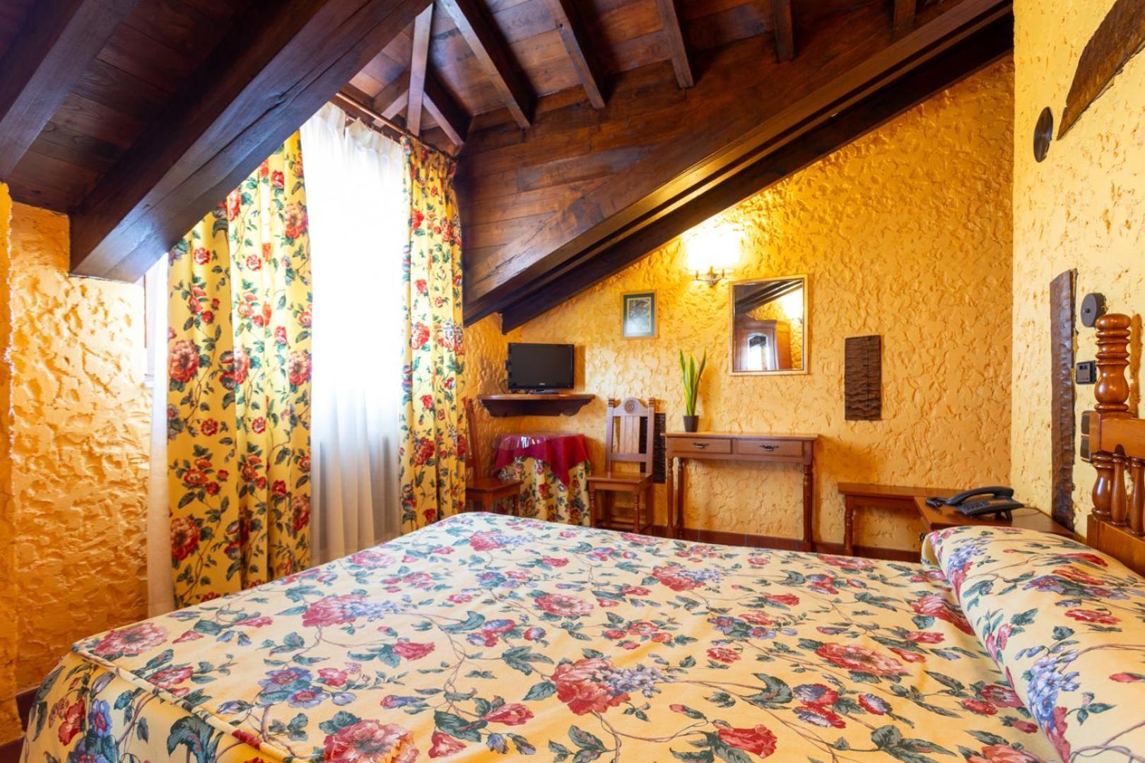 Standard Double or Twin Room,1629928694:JPEG