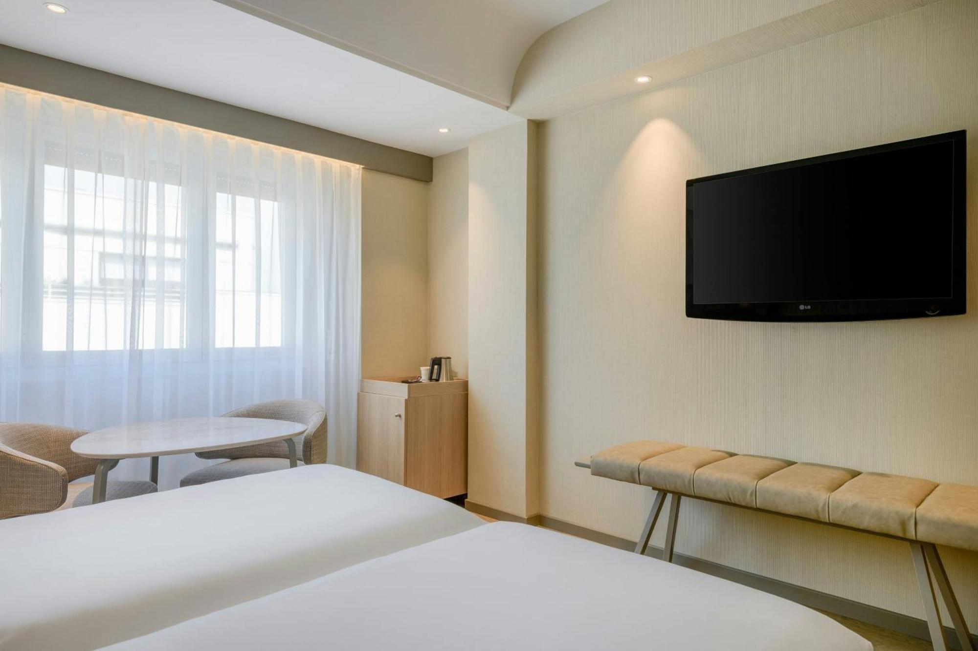 Standard Twin Room,1705769454:JPEG