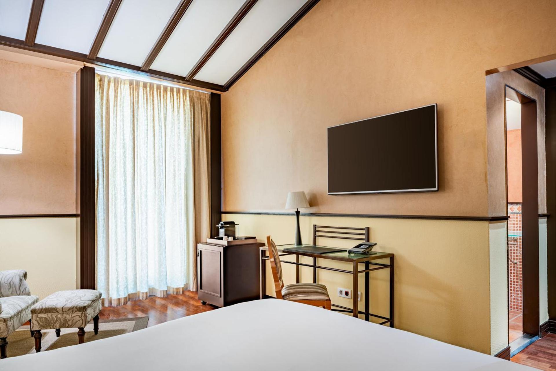 Superior Queen Room,1632988101:JPEG