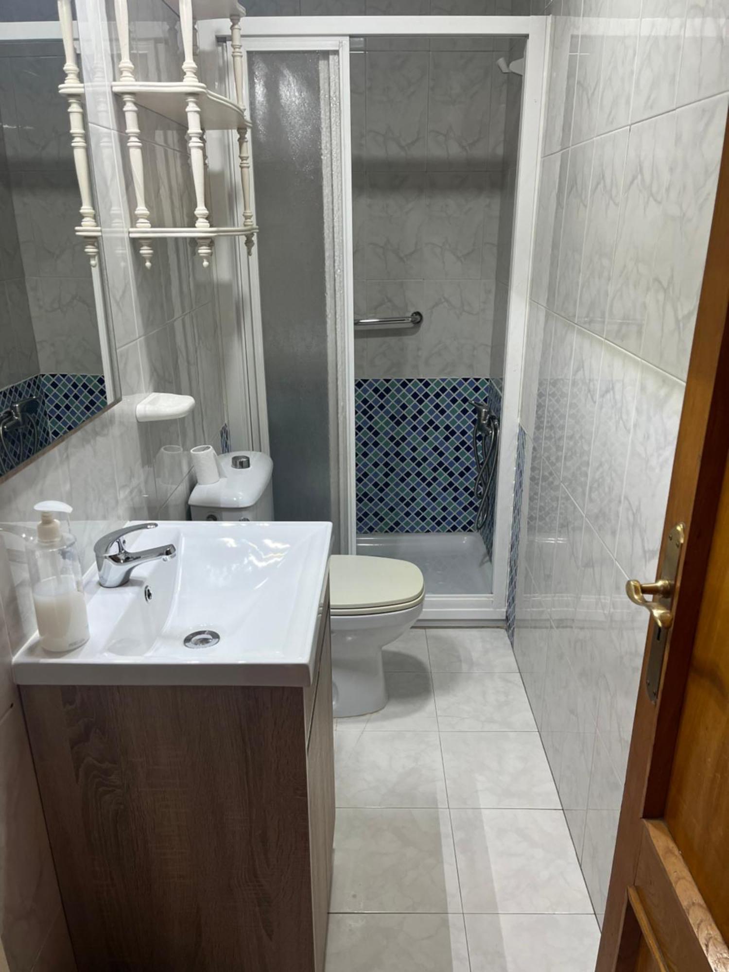 Single Room,1635935498:JPEG