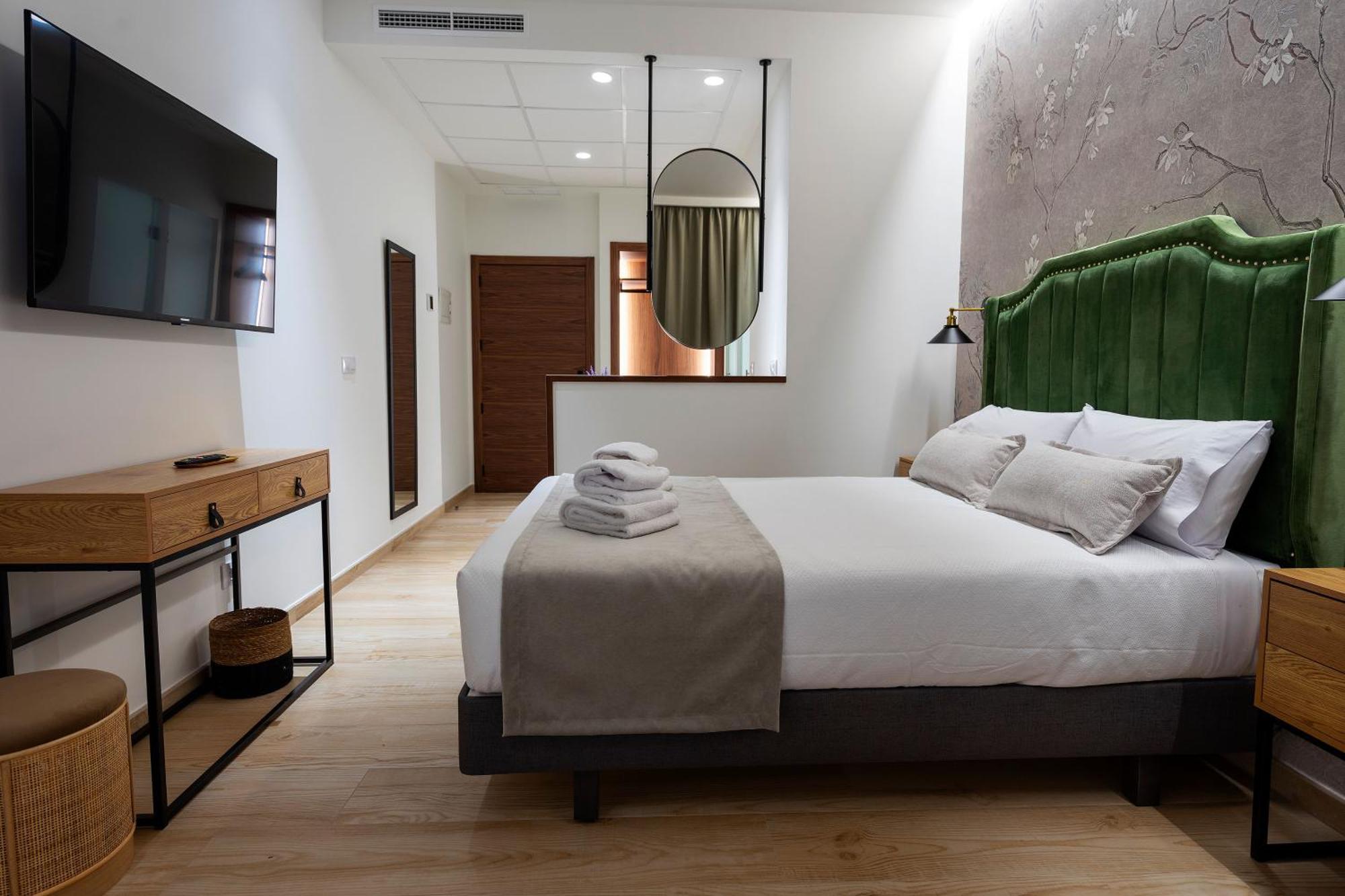 Superior Queen Room
